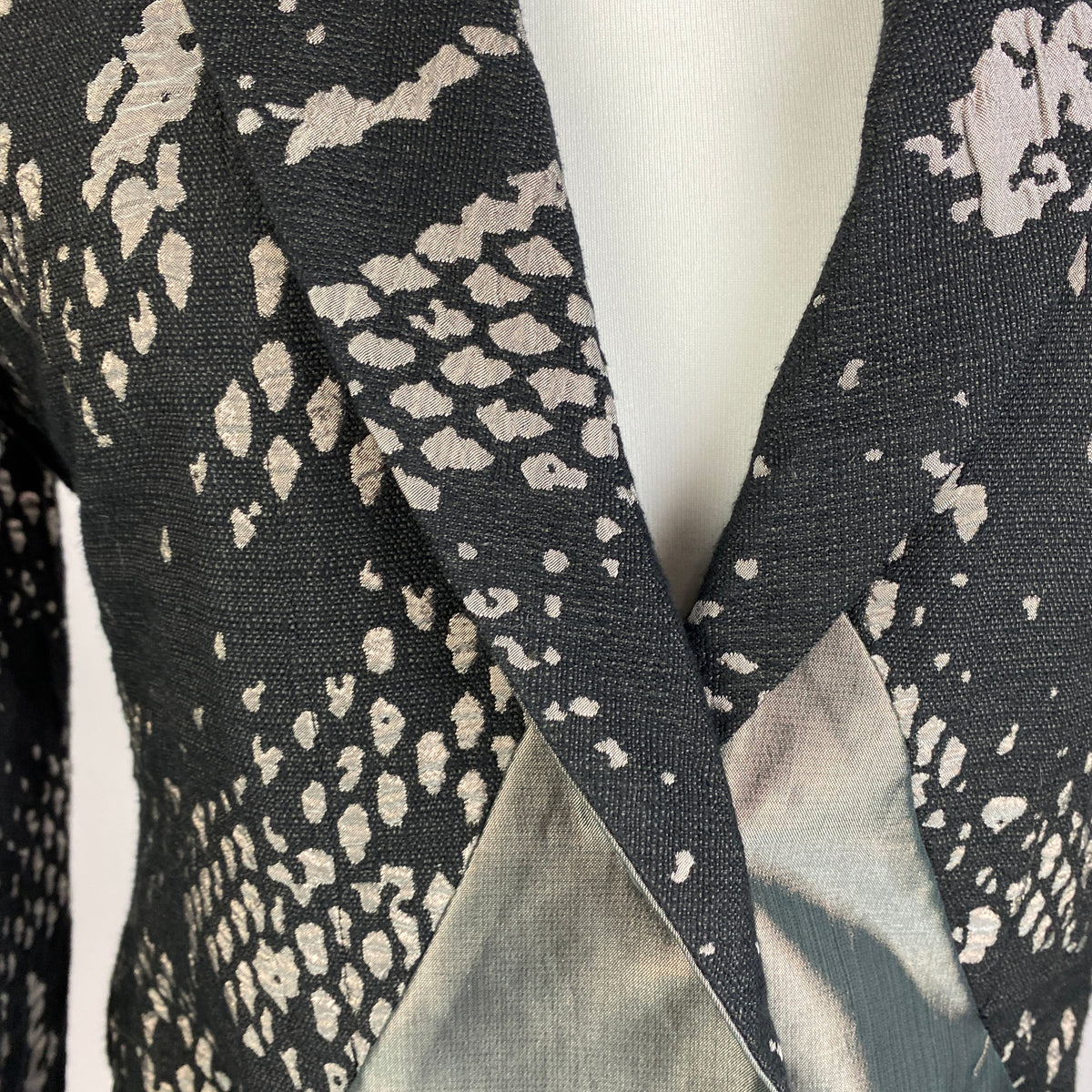Issey Miyake £1100 Black & Pewter Jacquard Jacket S