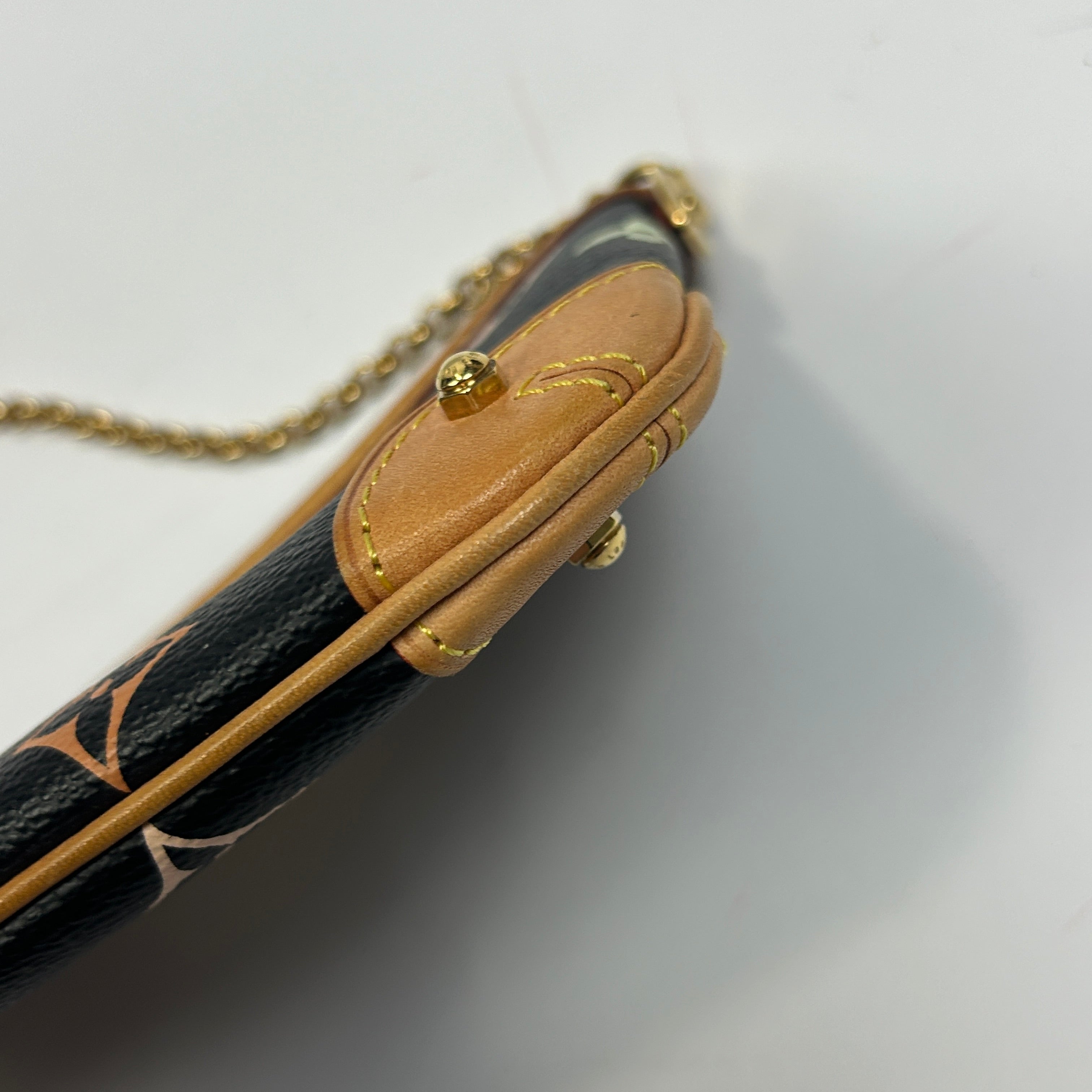 Louis Vuitton Multicolore Black Murakami MM Milla Pochette