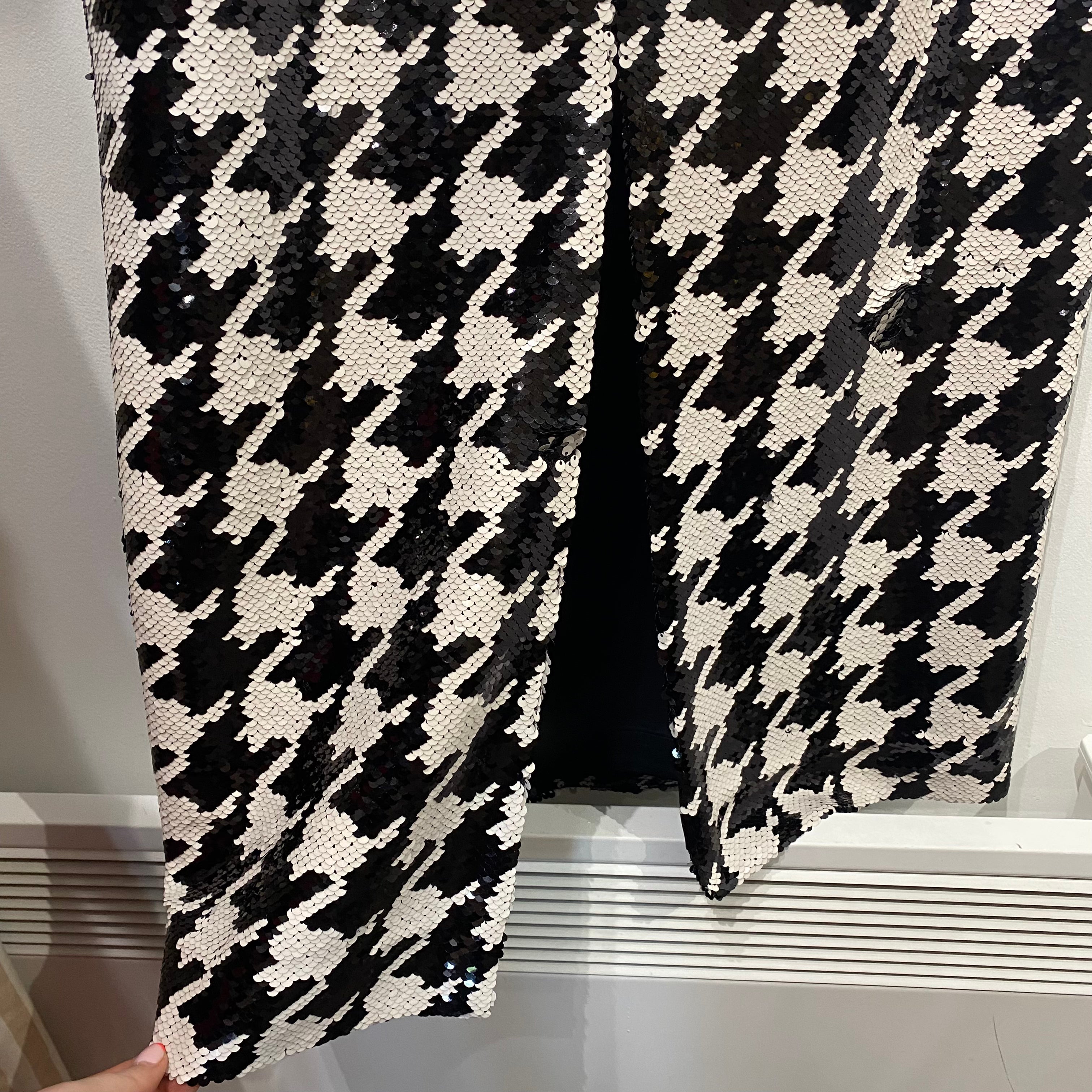 Wiggy Kit Black & Ivory Fishscale Sequin Maxi Skirt L