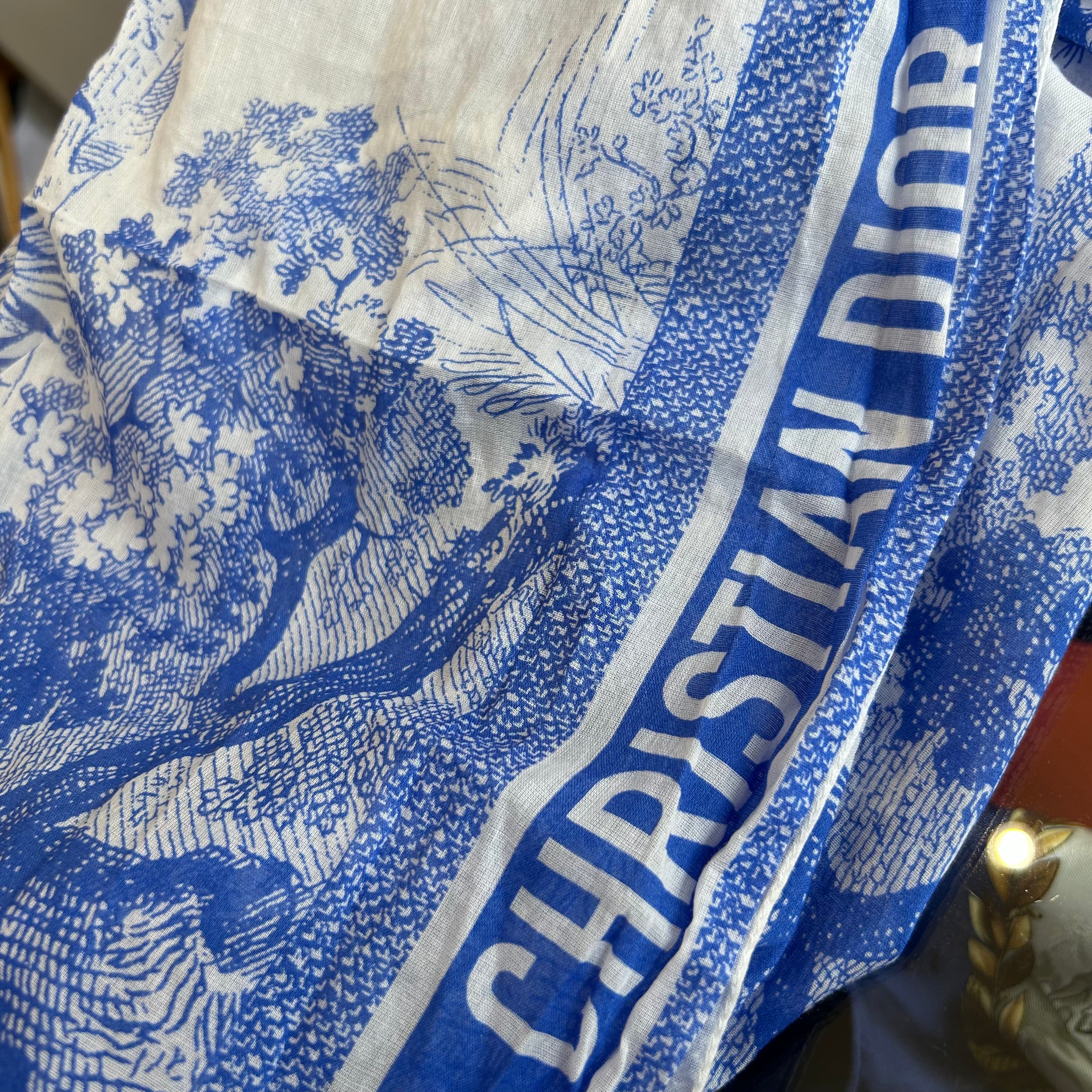 Christian Dior £445 Blue & White Cotton Toile De Jouy Sauvage Shawl Scarf