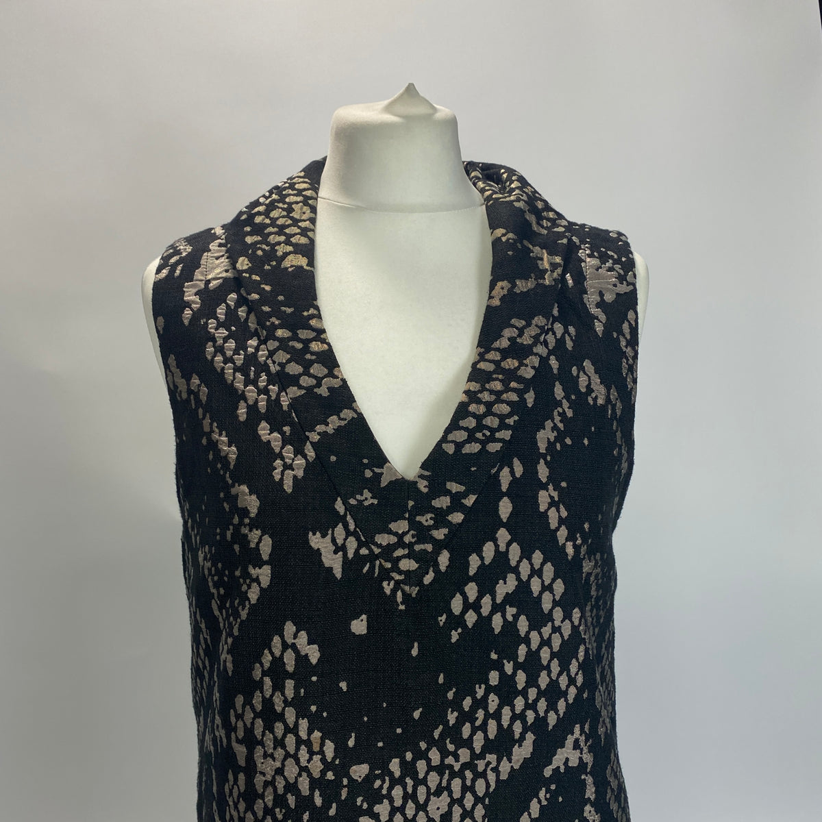 Issey Miyake £1100 Black & Pewter Jacquard Shift Dress S
