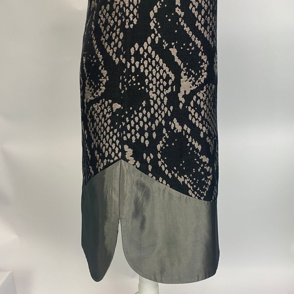 Issey Miyake £1100 Black & Pewter Jacquard Shift Dress S