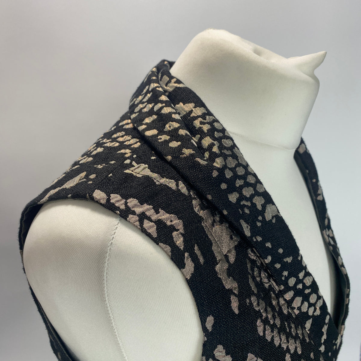 Issey Miyake £1100 Black & Pewter Jacquard Shift Dress S