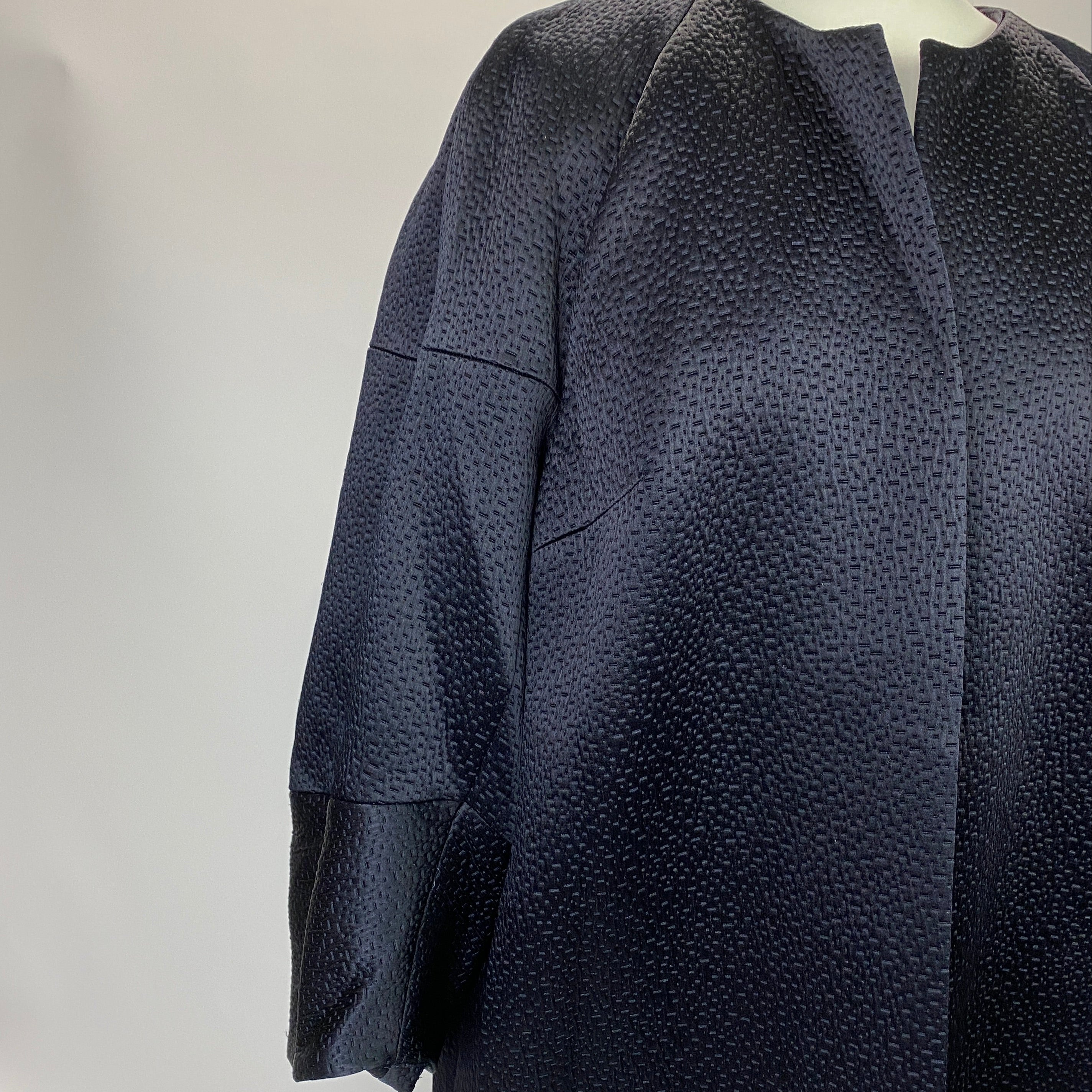 Amanda Wakeley Midnight Textured Satin Kimono Coat XL