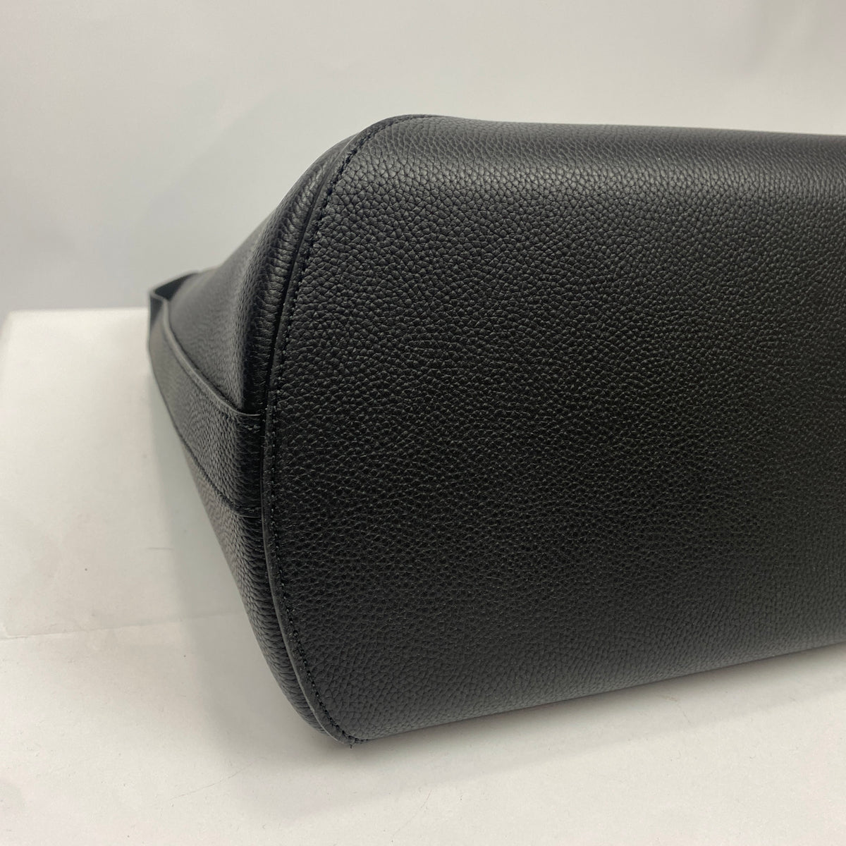 Dior New £3600 Black Medium Médaillon Bucket Bag