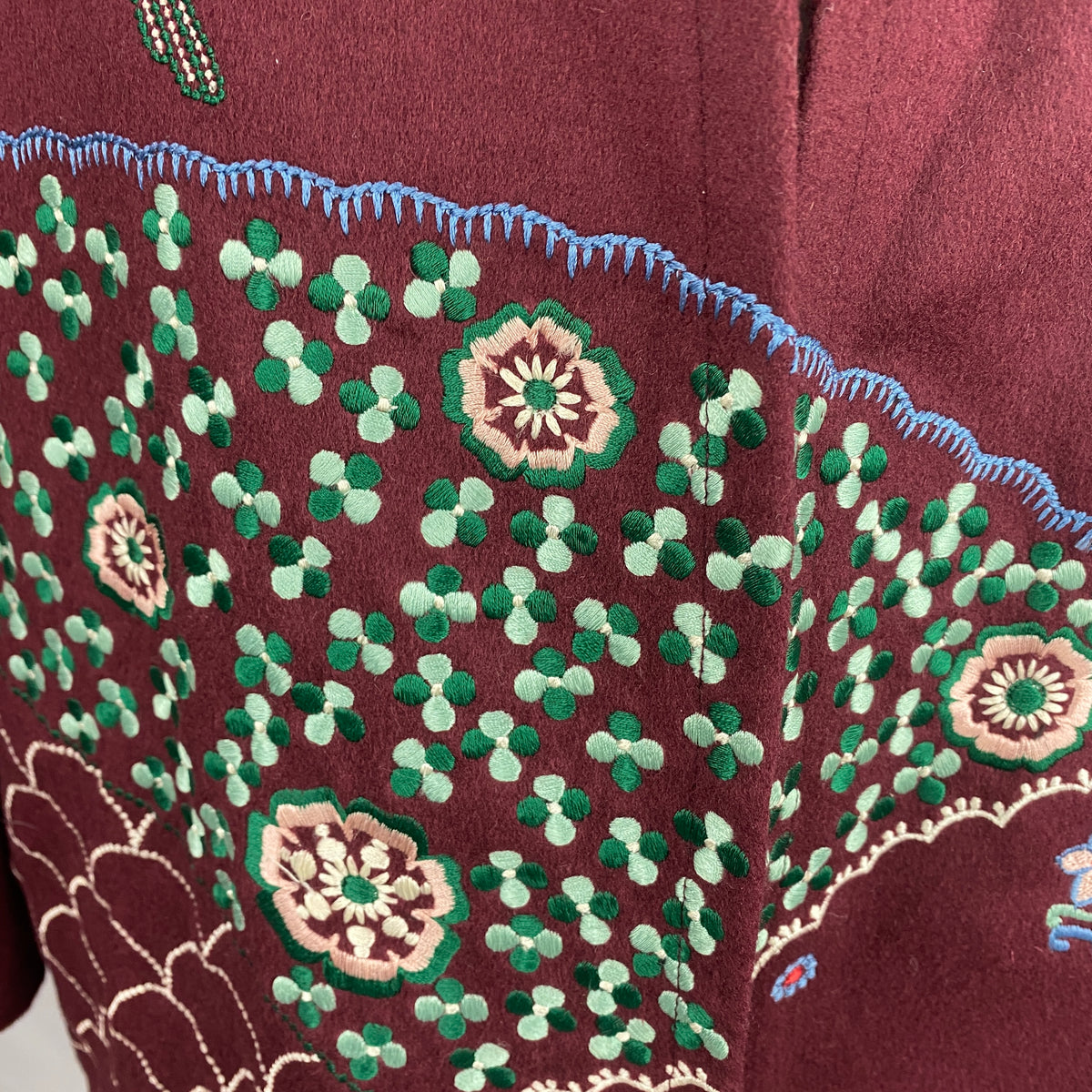 Vilshenko New Plum Embroidered Wool Jacket M