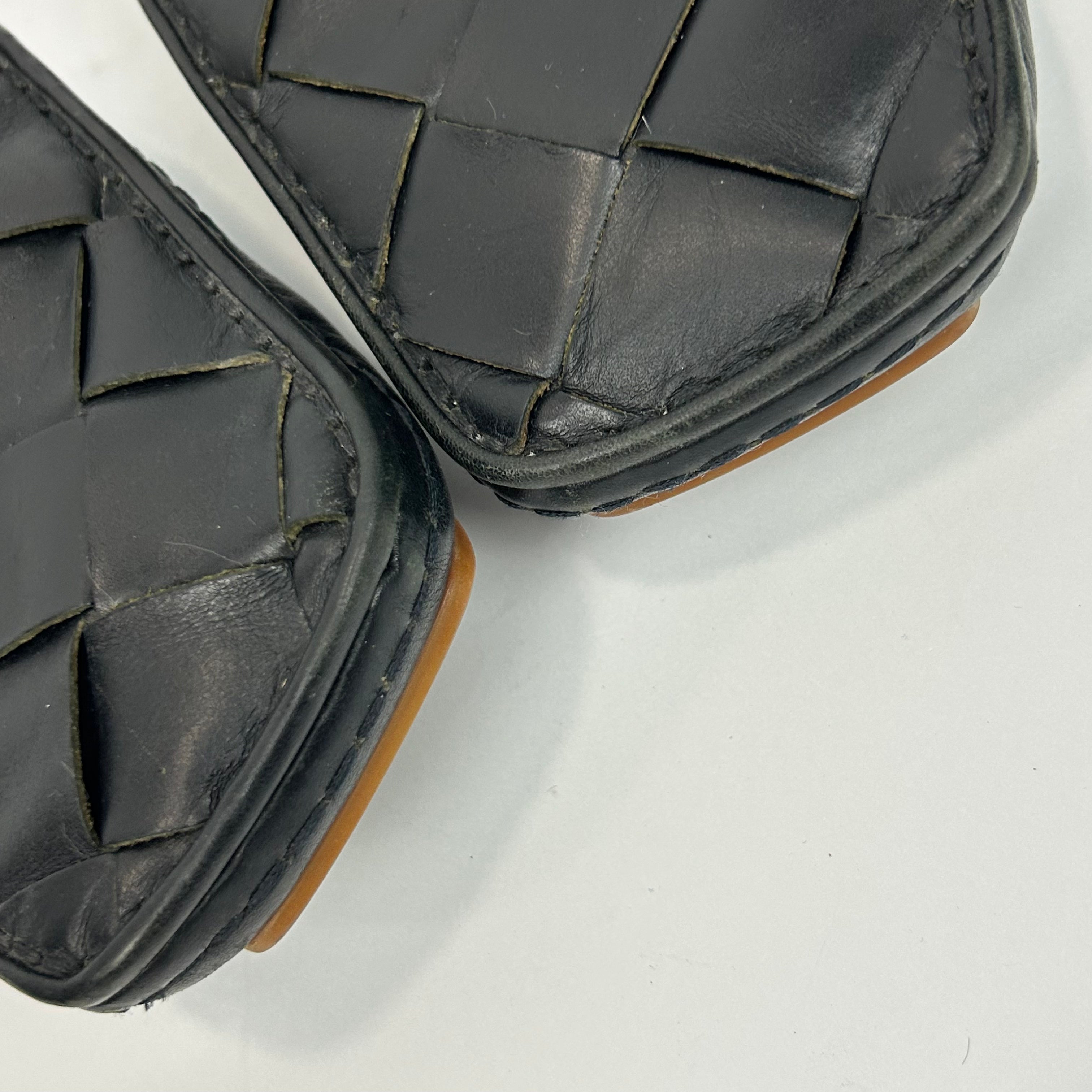 Bottega Veneta £525 Black Intrecciato Douglas Mules 39