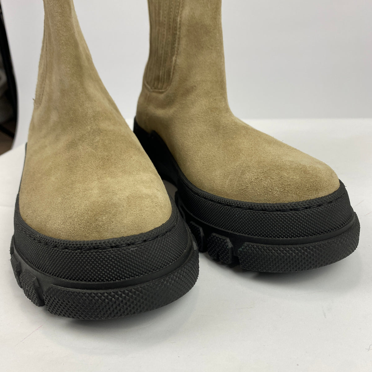 Weekend Max Mara £320 Taupe Suede Track Sole Ankle Boots 39