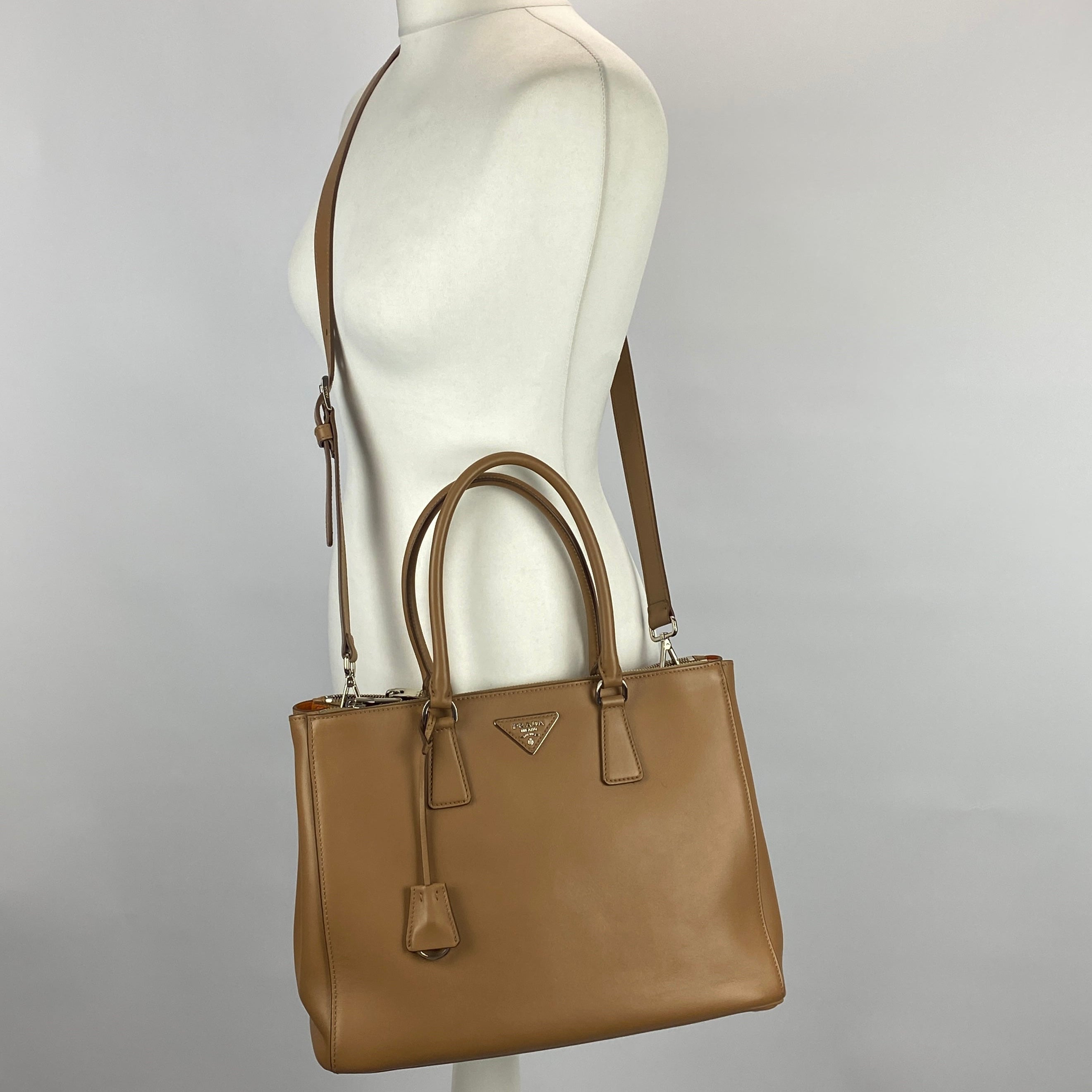 Prada New £3200 Caramel Galleria City Calf Tote Bag