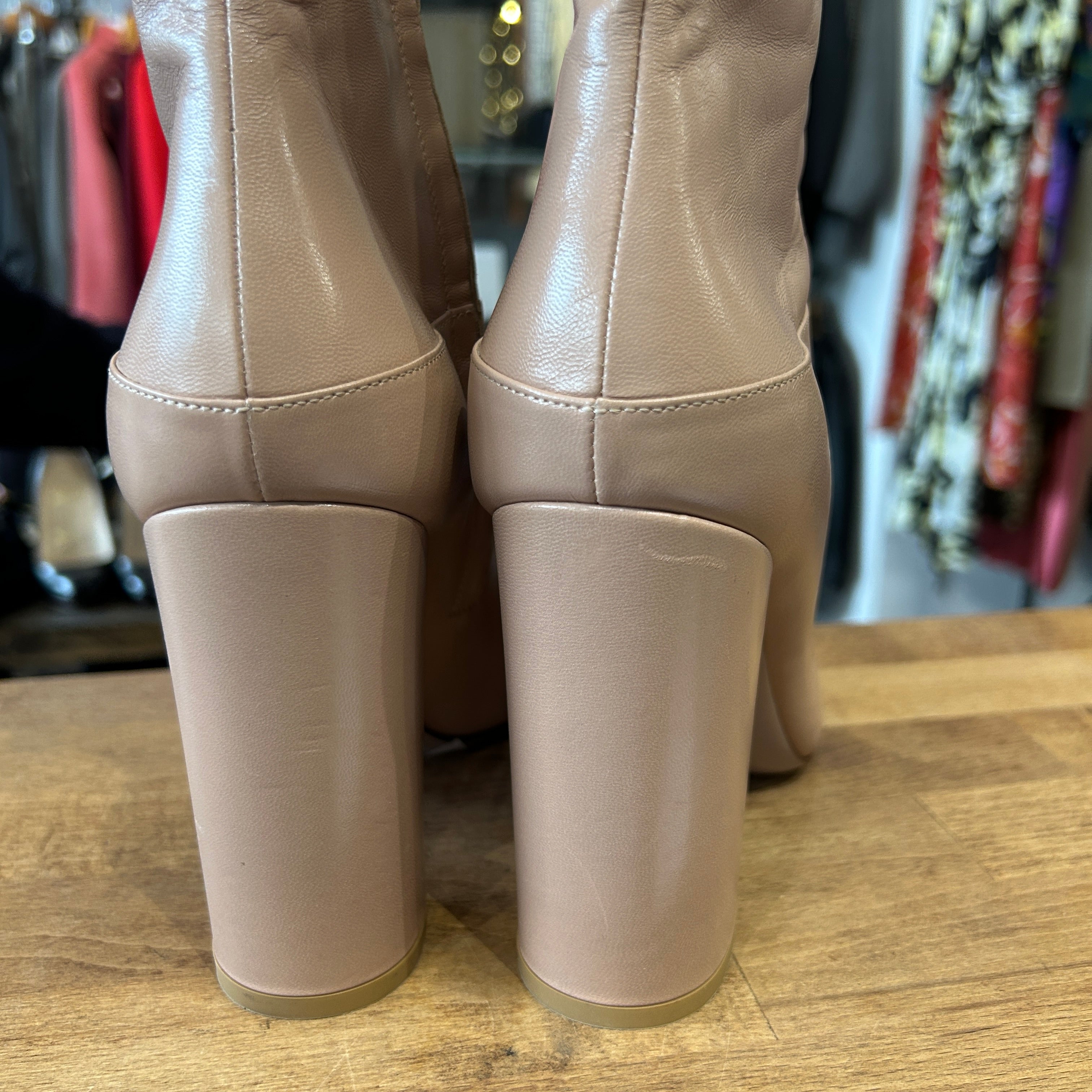 Valentino £980 Camel Leather Rockstud Ankle Boots 38