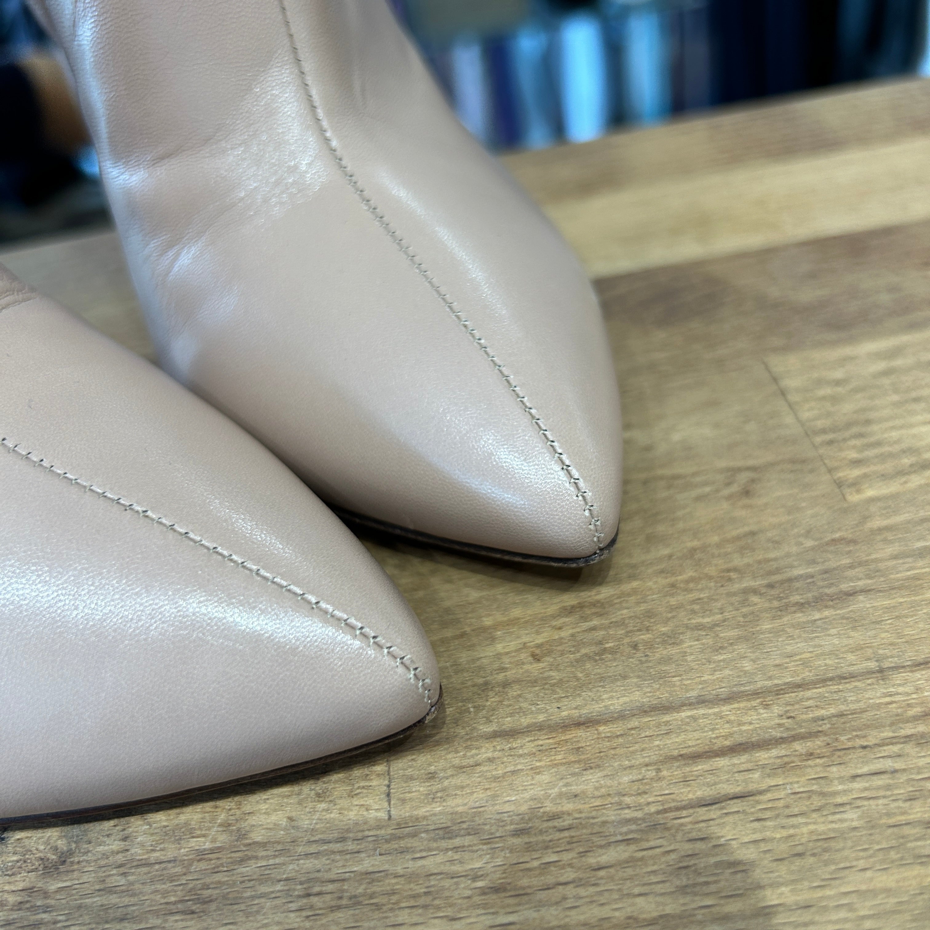 Valentino £980 Camel Leather Rockstud Ankle Boots 38