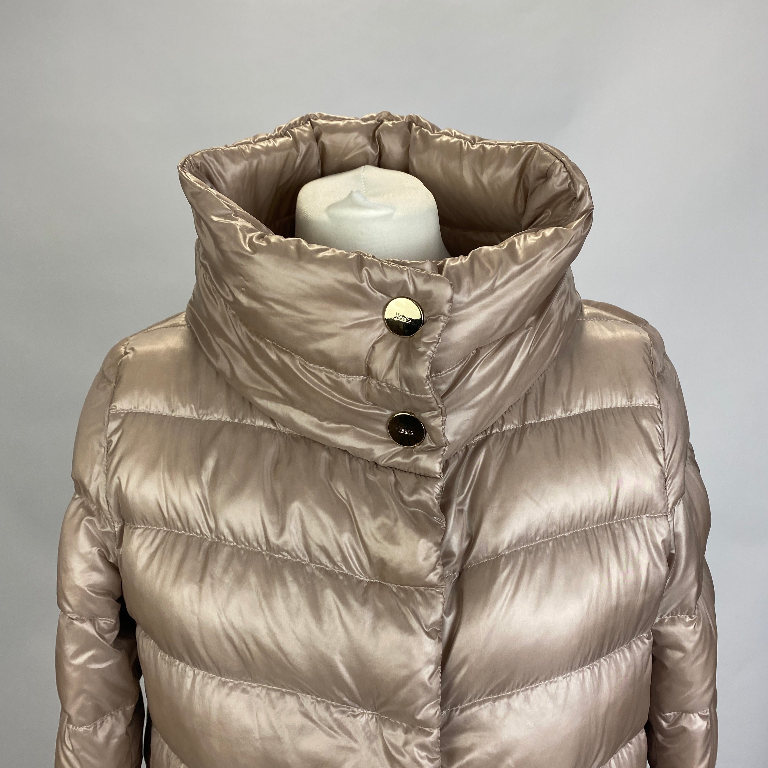 Herno £595 Oyster Padded Down Jacket XS