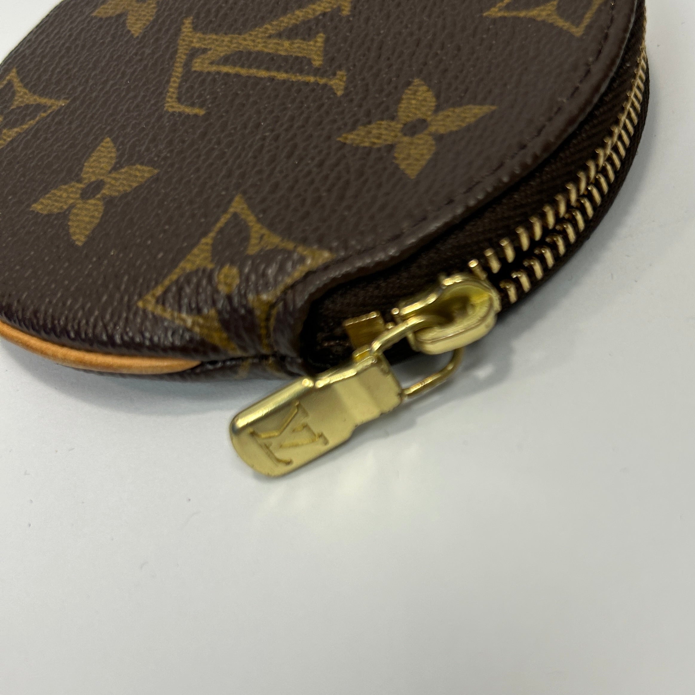 Louis Vuitton Monogram Canvas Round Coin Purse