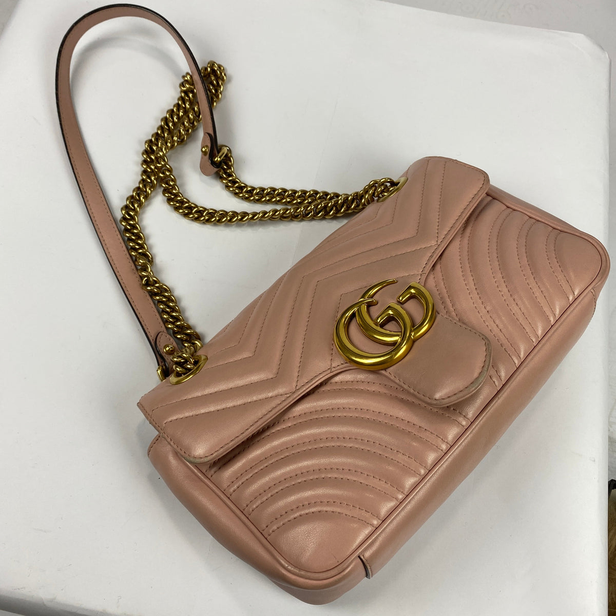 Gucci £2070 Pink Beige GG Marmont Medium Shoulderbag