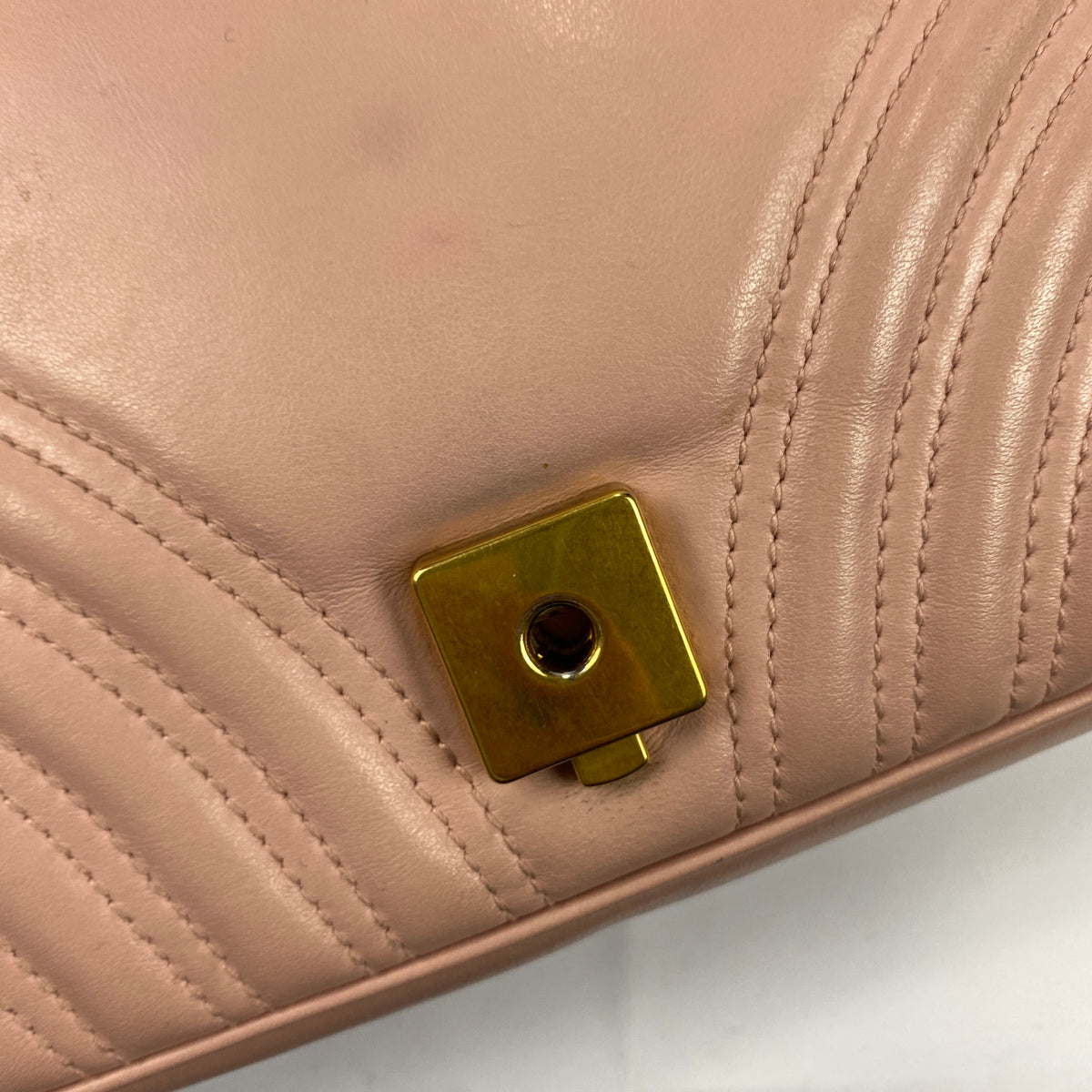 Gucci £2070 Pink Beige GG Marmont Medium Shoulderbag