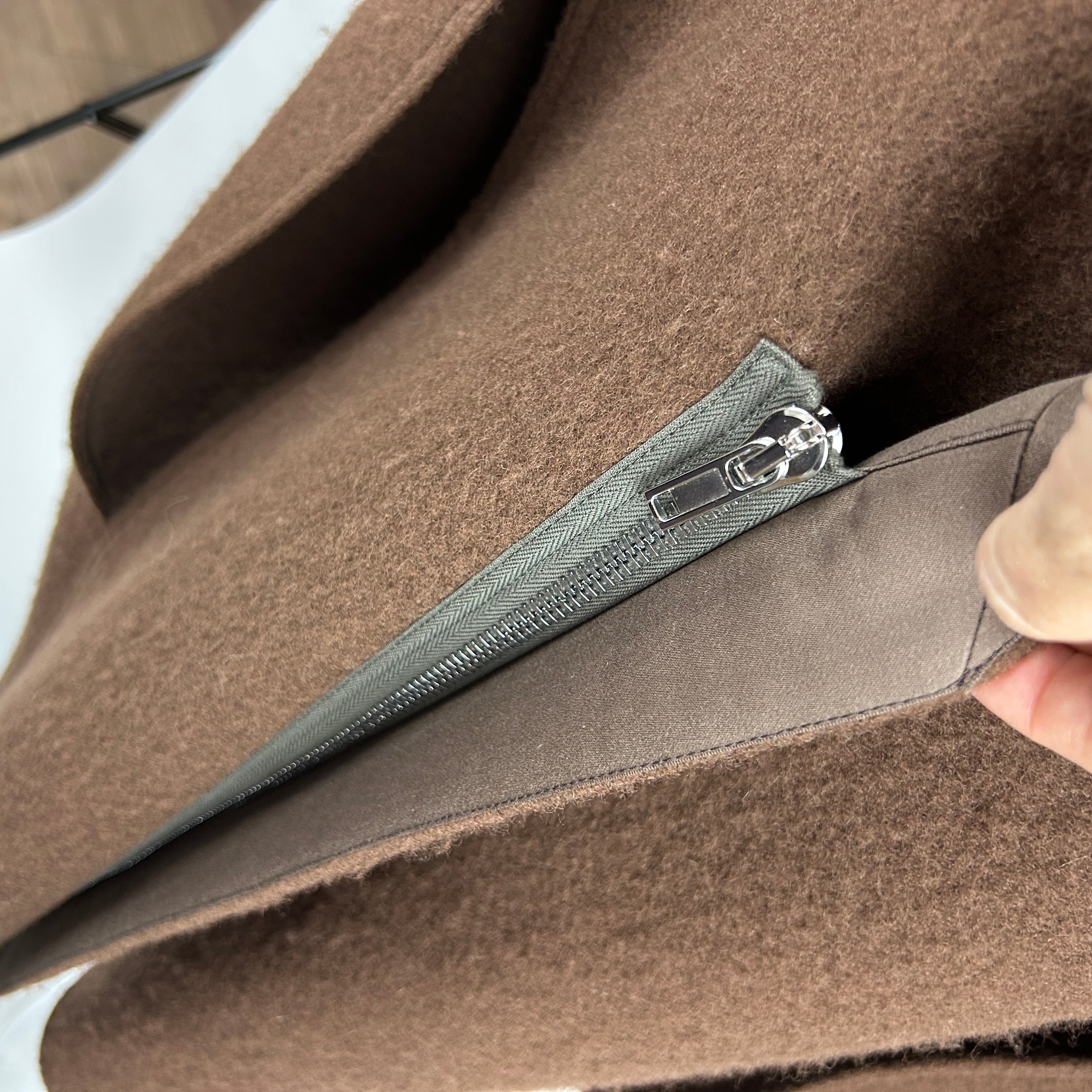 Rick Owens £1400 Brown Boucle Wool Zippered Cape M