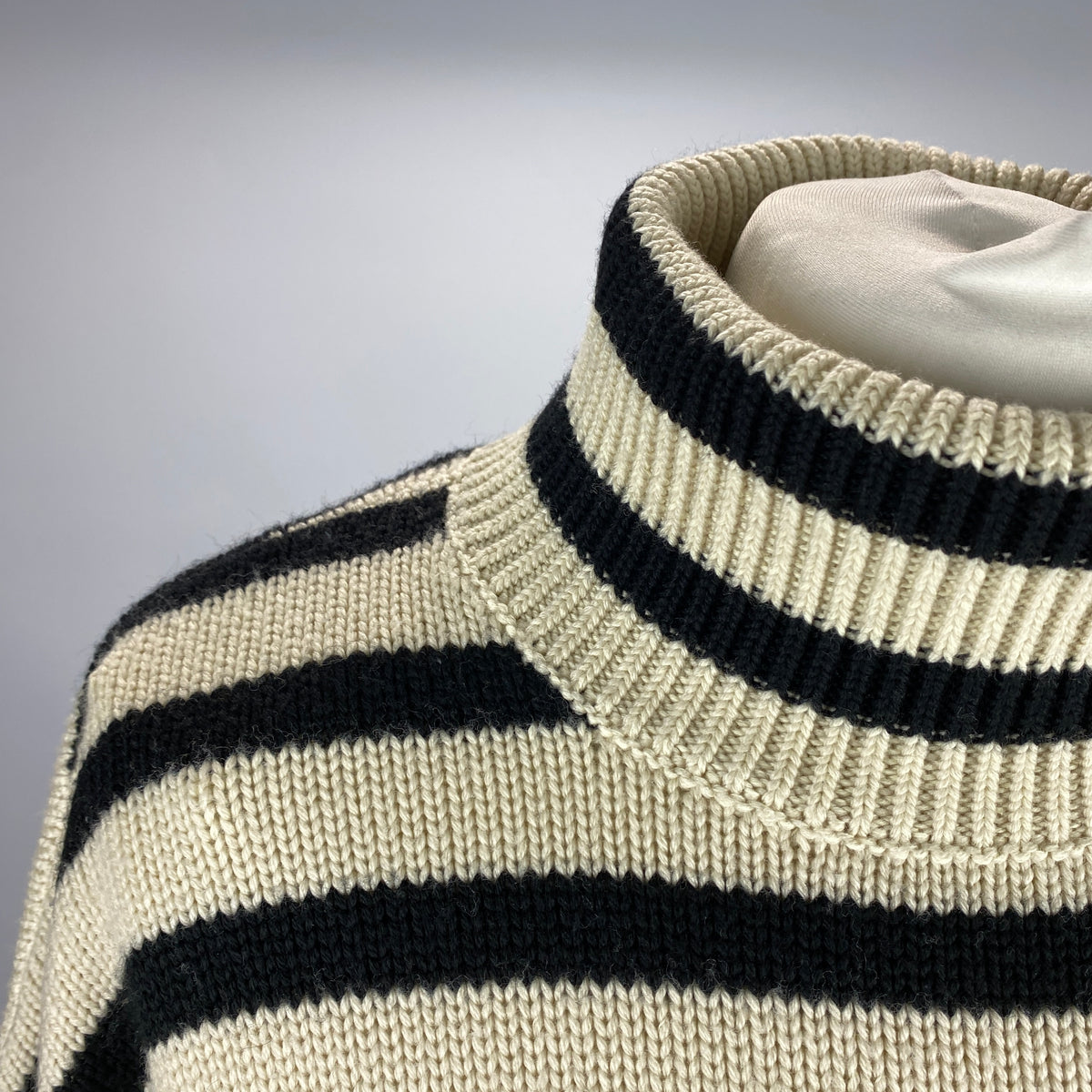 Toteme £420 Cream Signature Stripe Turtleneck Sweater S-XL
