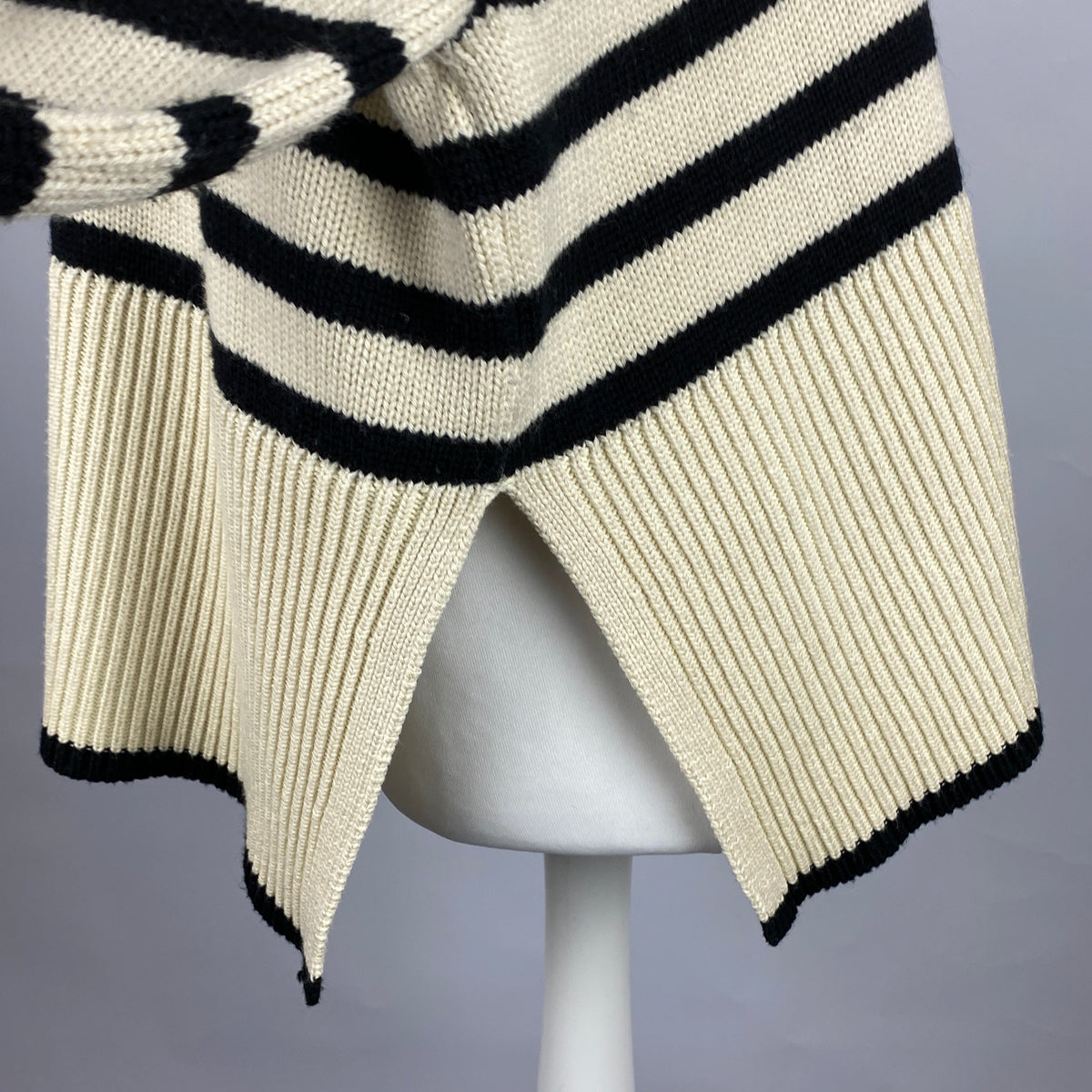 Toteme £420 Cream Signature Stripe Turtleneck Sweater S-XL