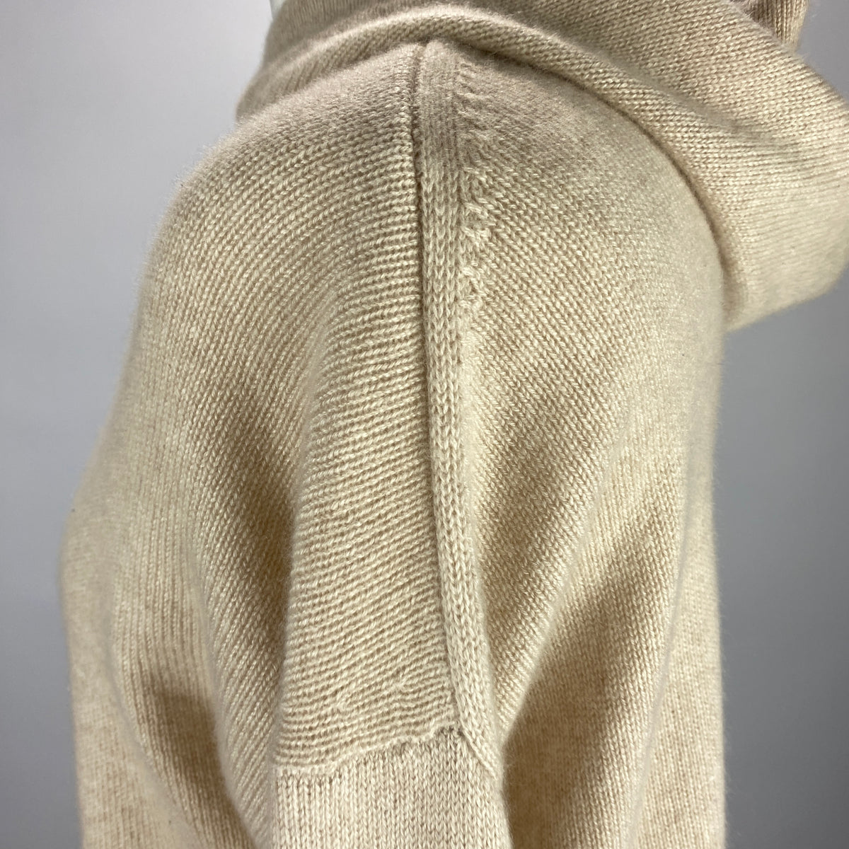 Theory Deep Cream Cashmere Knit Hoodie M-L