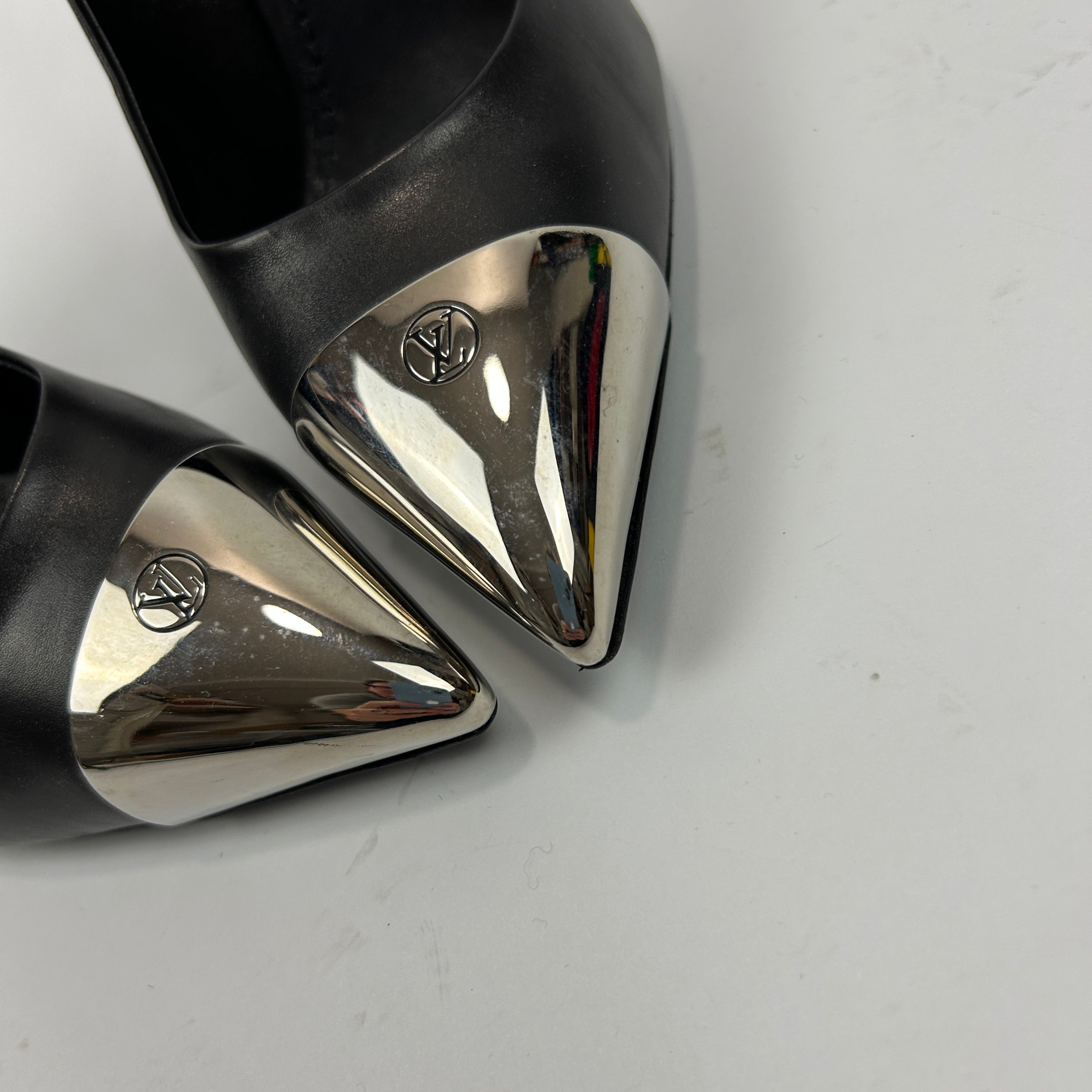 Louis Vuitton Black Leather Silver Toecap Cherie Heels 37.5