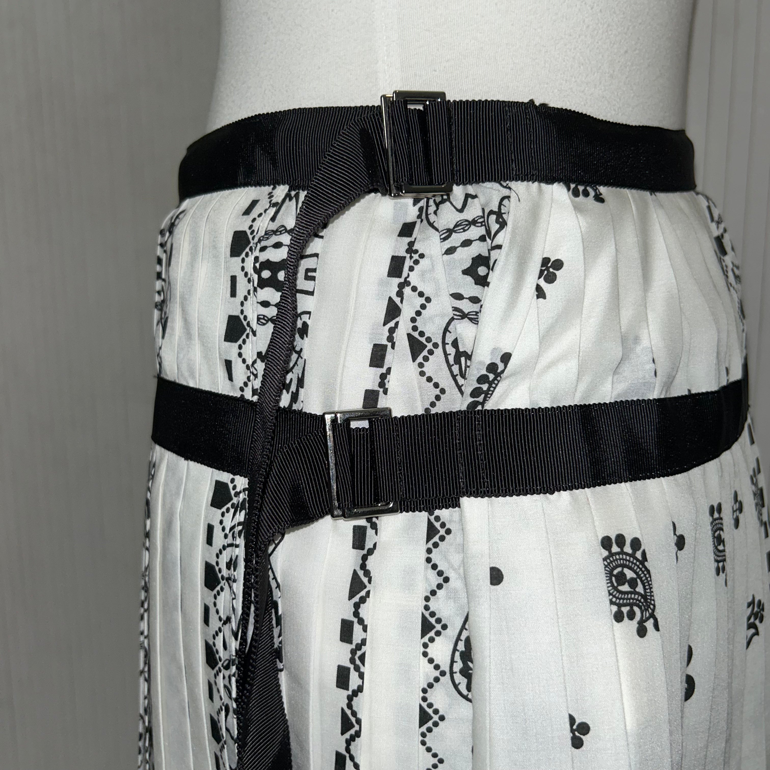 Sacai £835 Black & White Bandana Print Kilt Skirt S