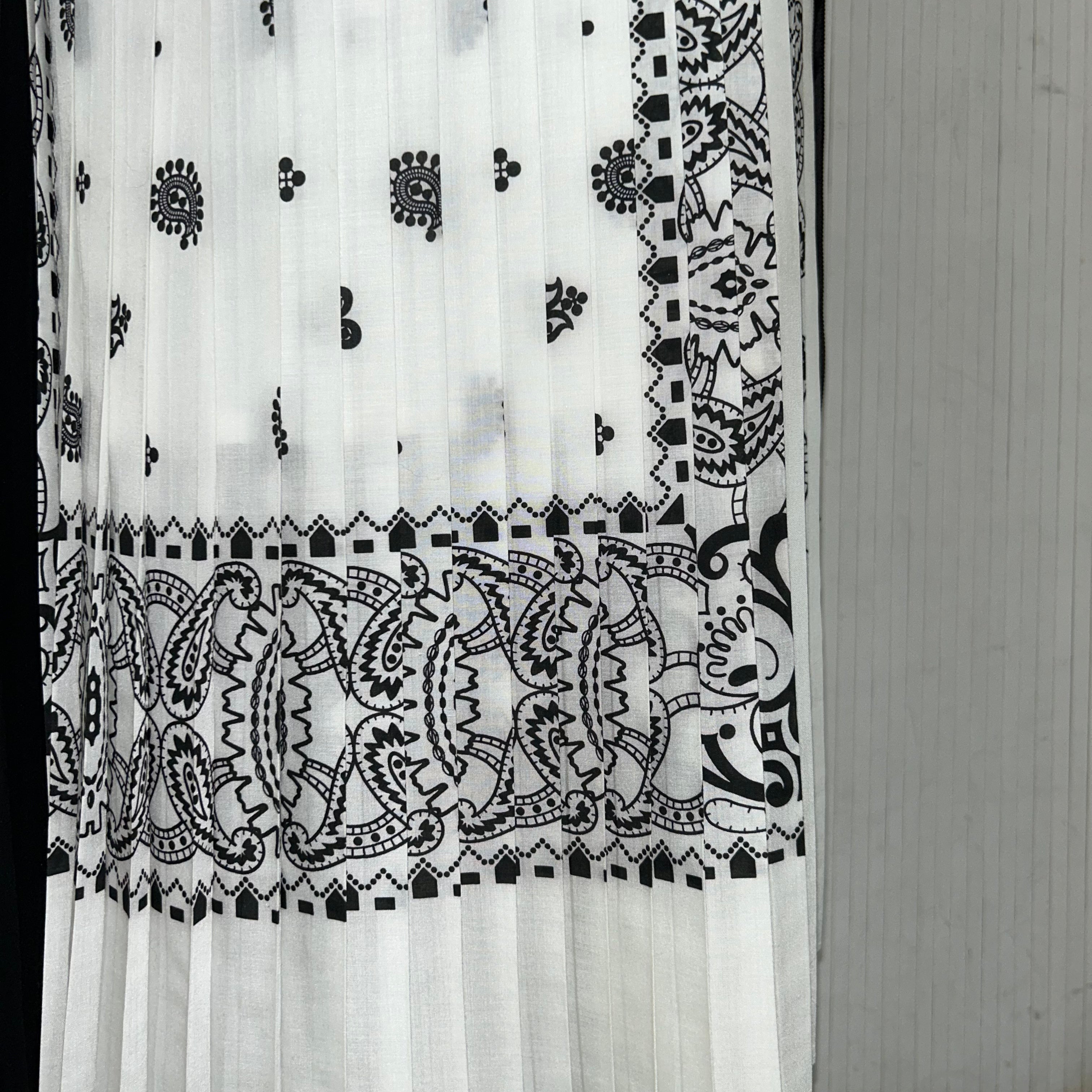 Sacai £835 Black & White Bandana Print Kilt Skirt S