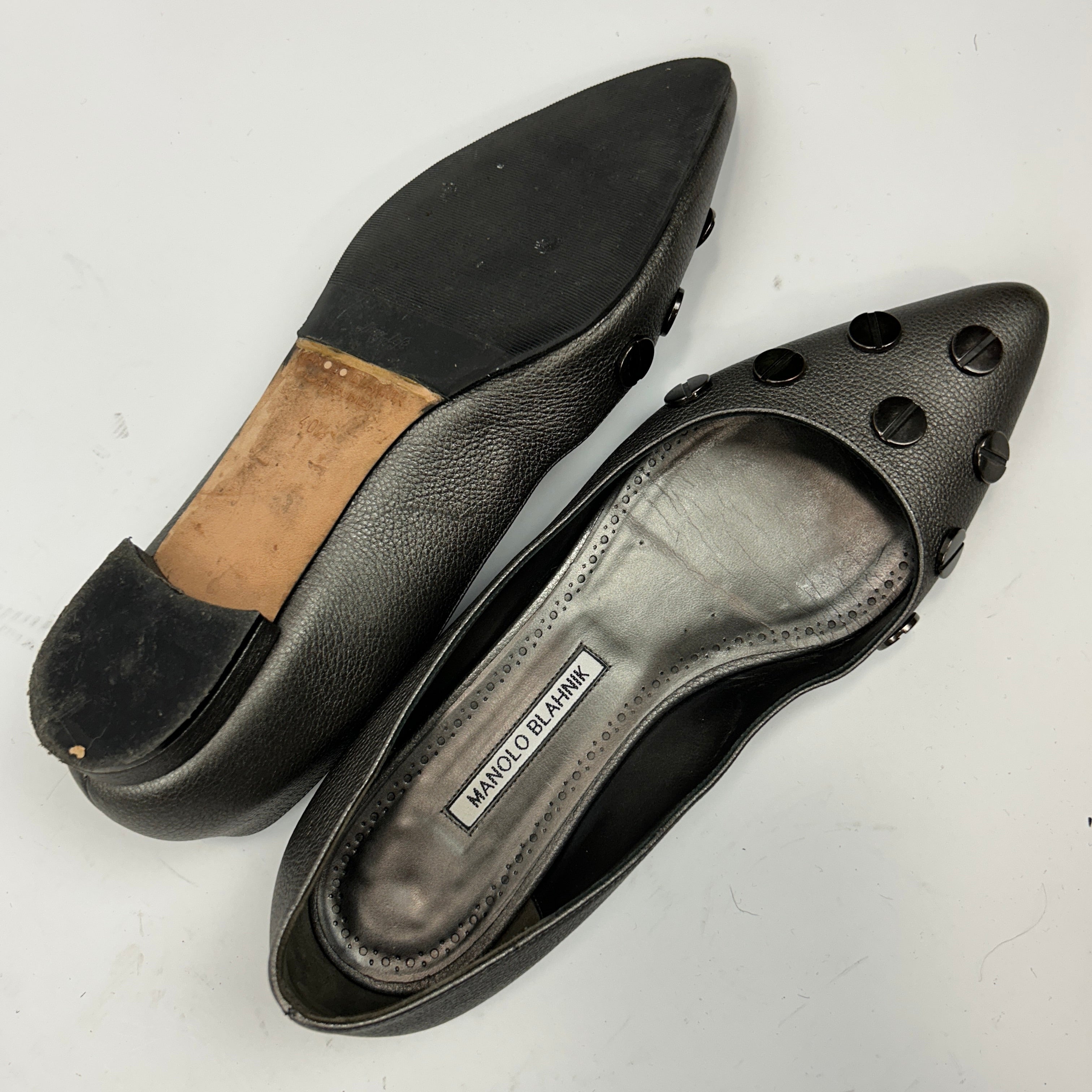 Manolo Blahnik £615 Pewter Metallic Flats 40.5