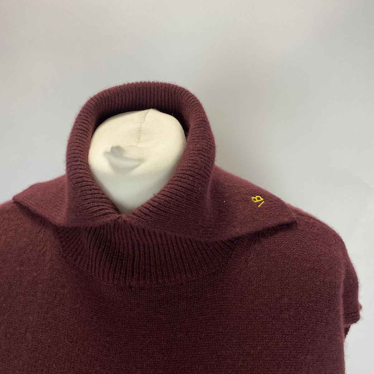 Victoria Beckham Plum Cashmere Sleeveless Sweater S-M