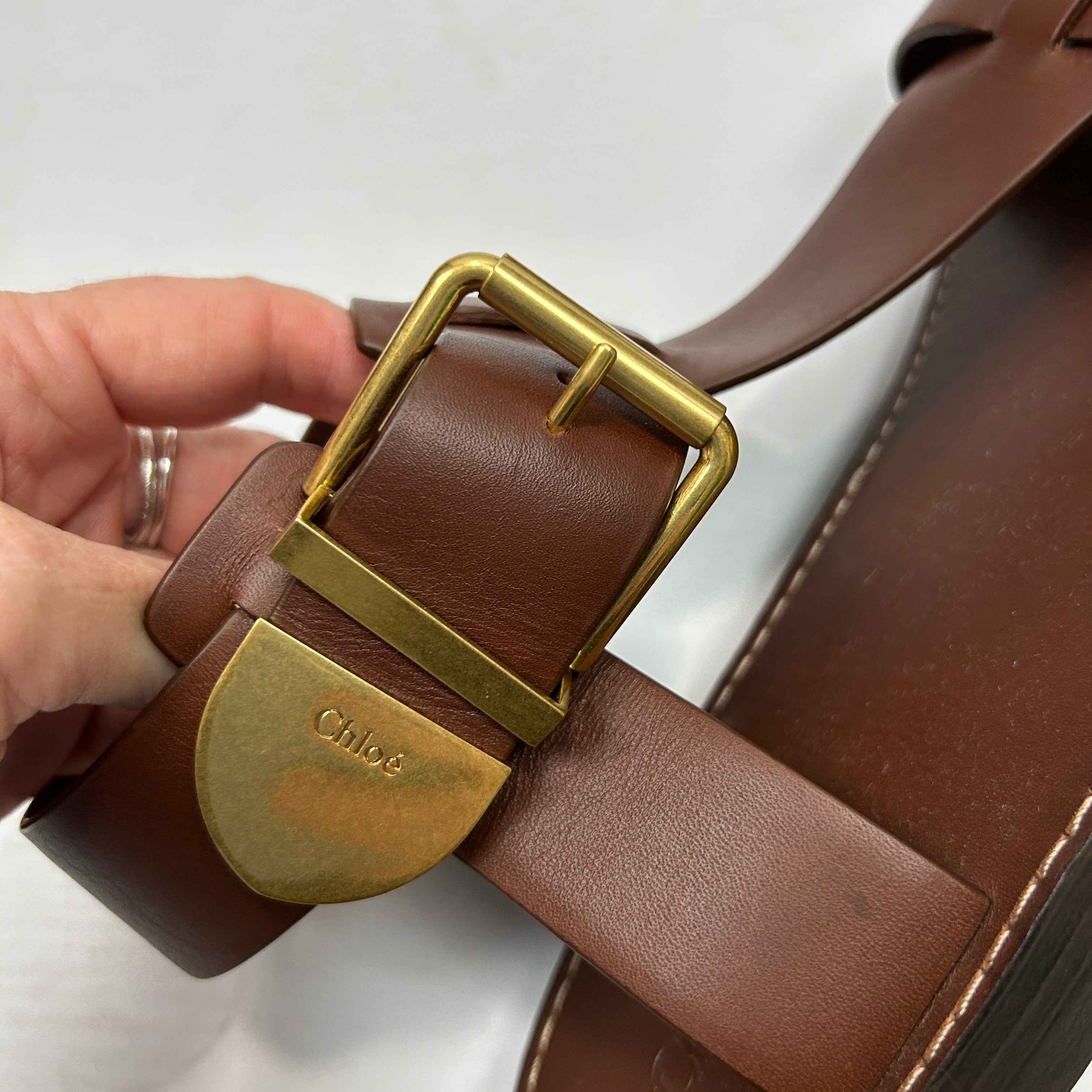 Chloe Chocolate Leather T-Bar Flat Sandals 41