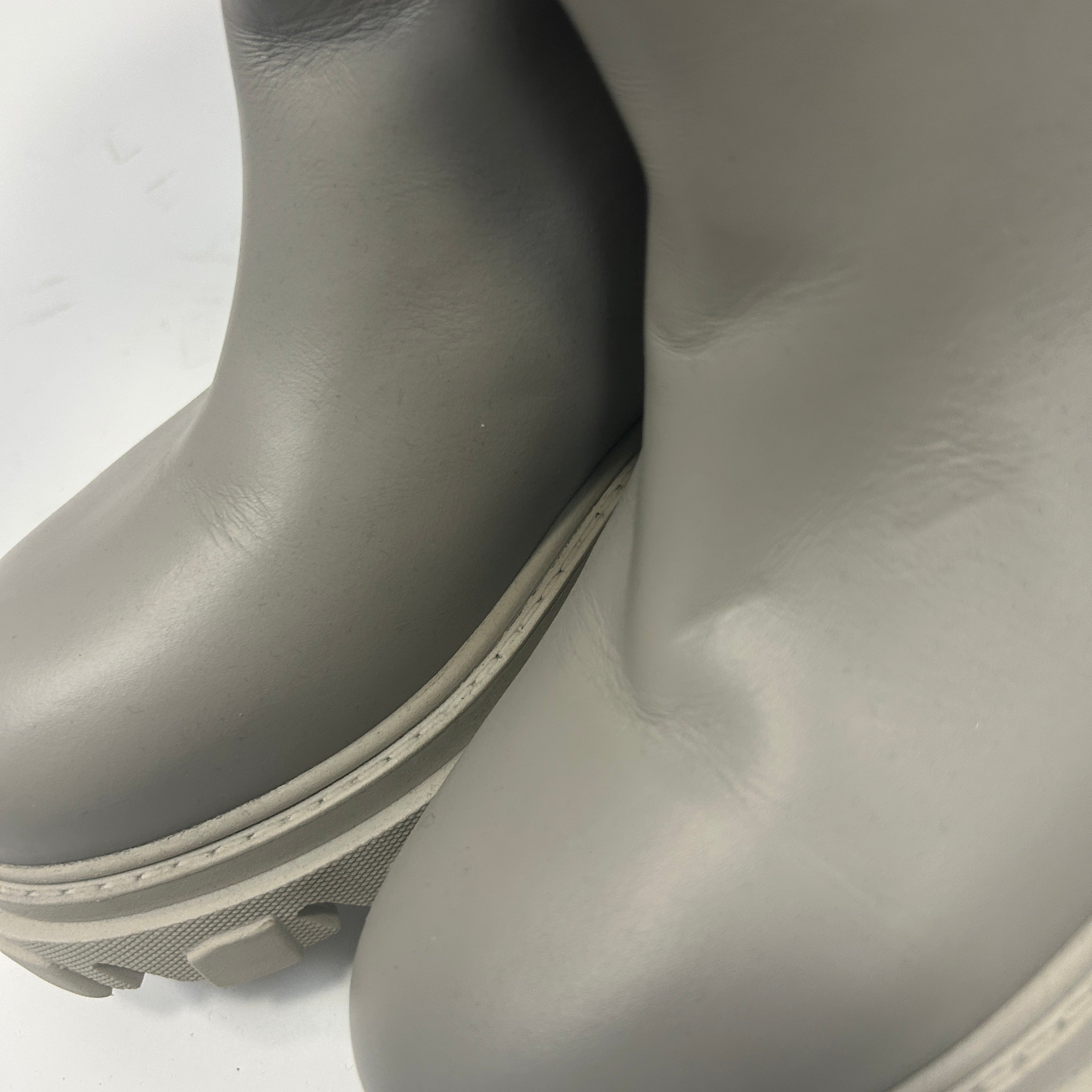 Gia X Pernille Teisbaek £512 Tubular Leather Knee Boots 38