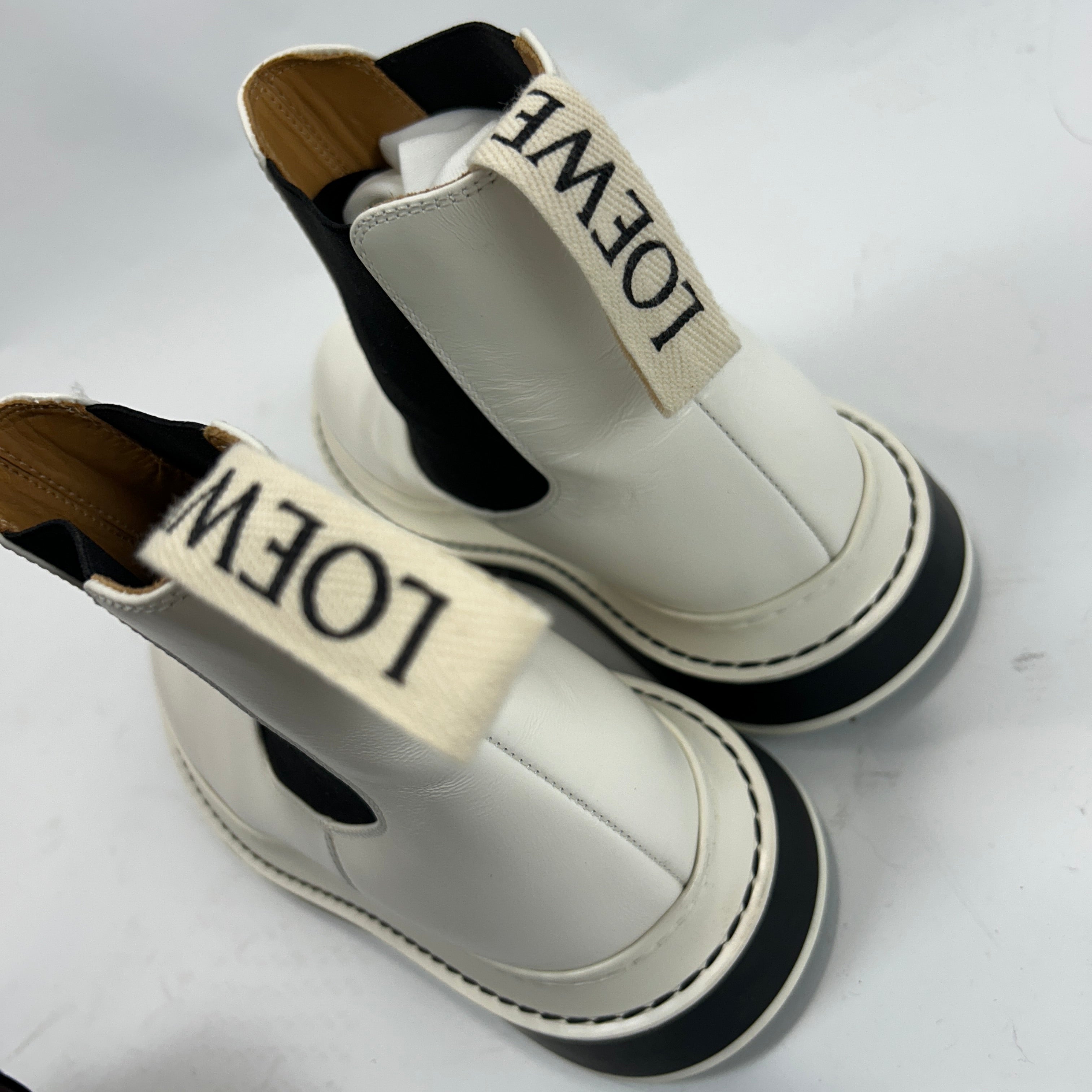 Loewe £630 Soft White Leather Chelsea Boots 37