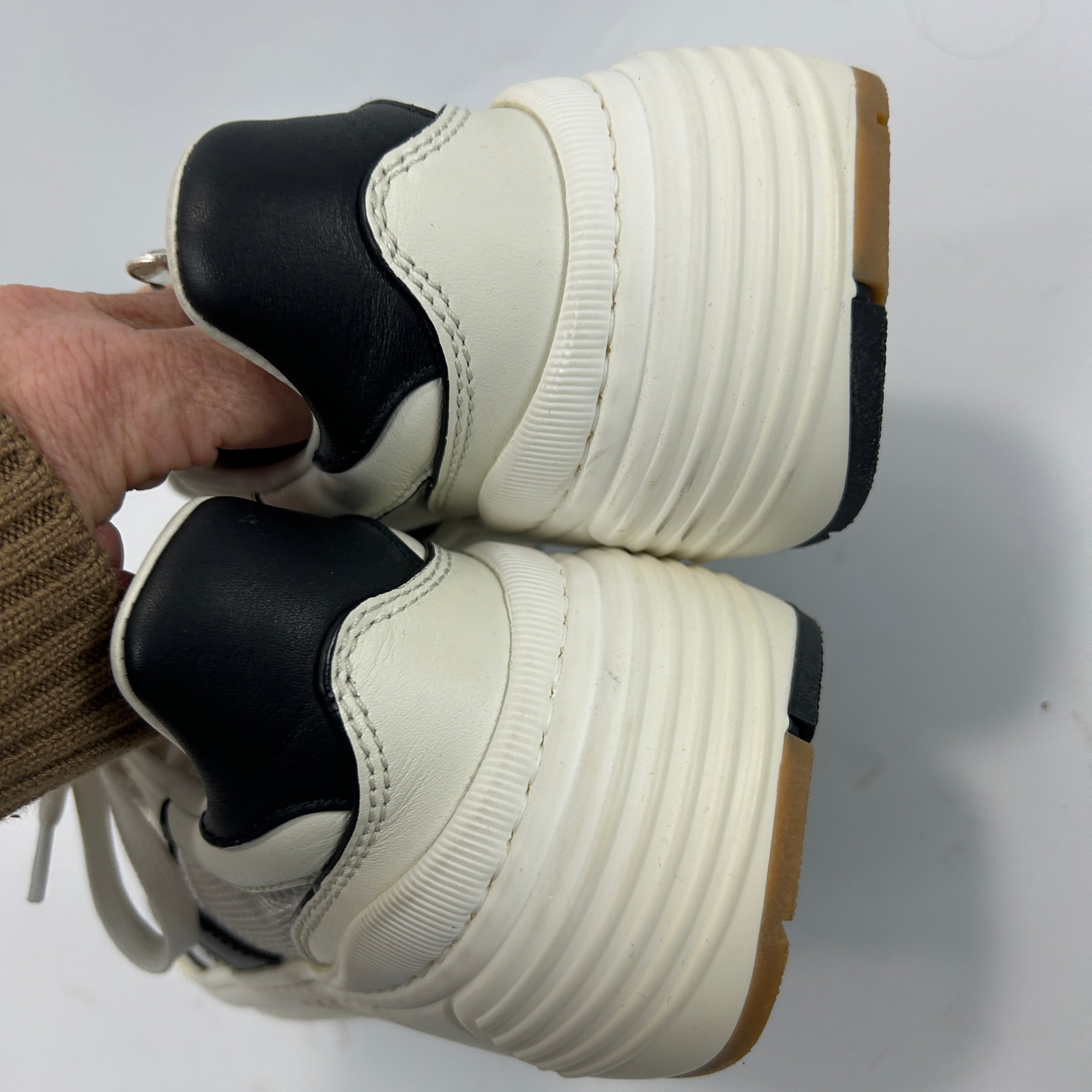 Bottega Veneta Cream & Black Leather Trainers 37/38