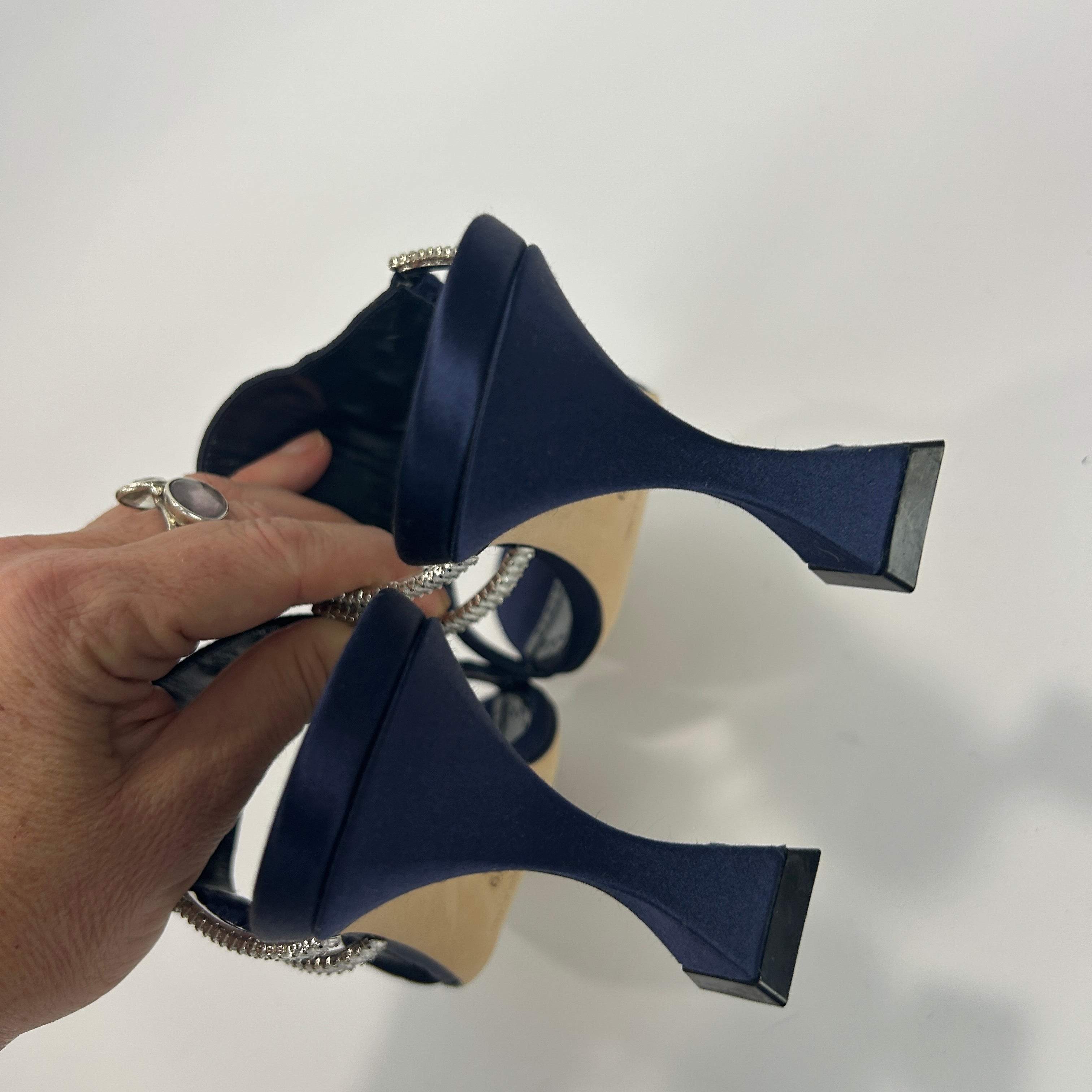 Manolo Blahnik New £975 Navy Satin Chinap Mules 39