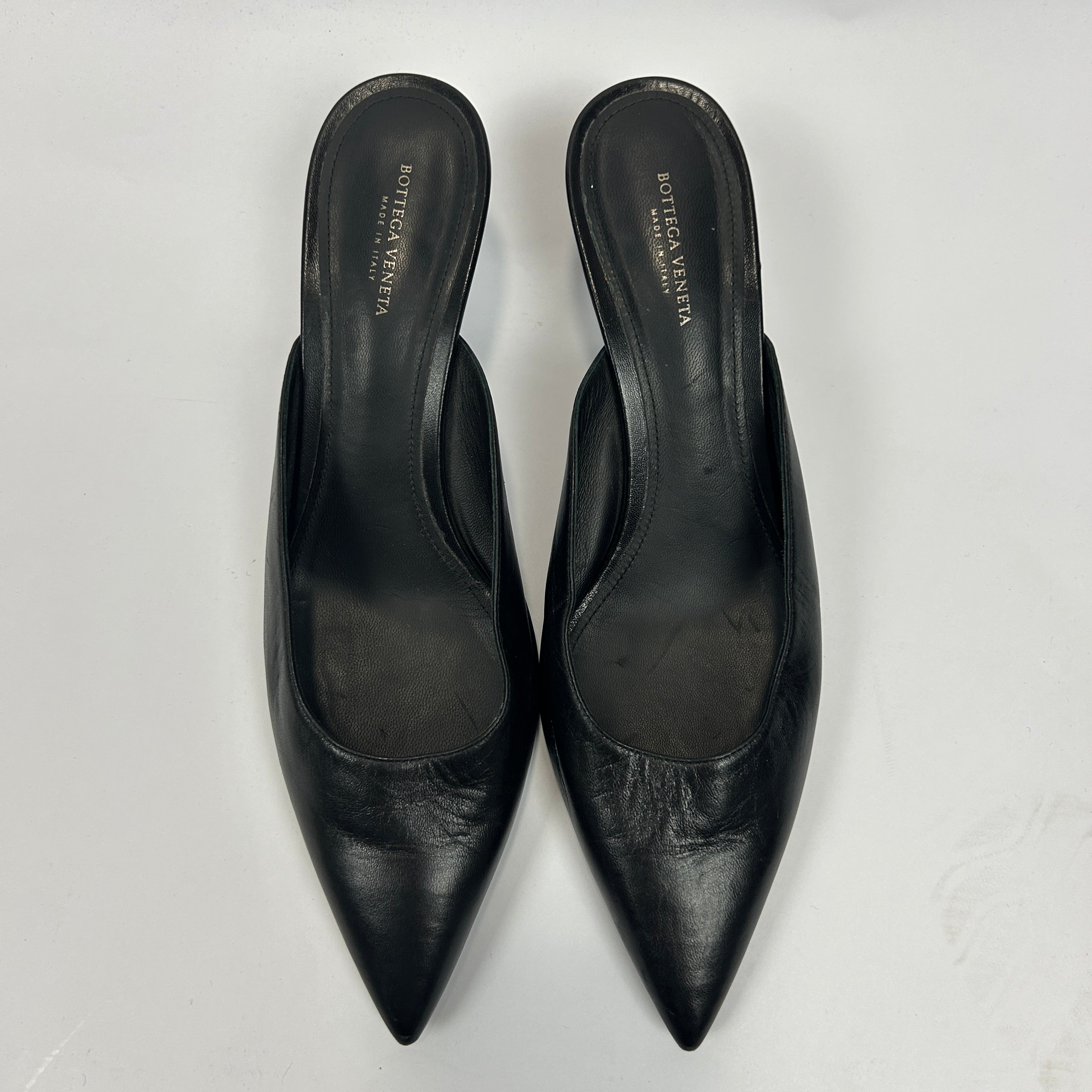 Bottega Veneta Black Kid Leather Kitten Heel Mules 39
