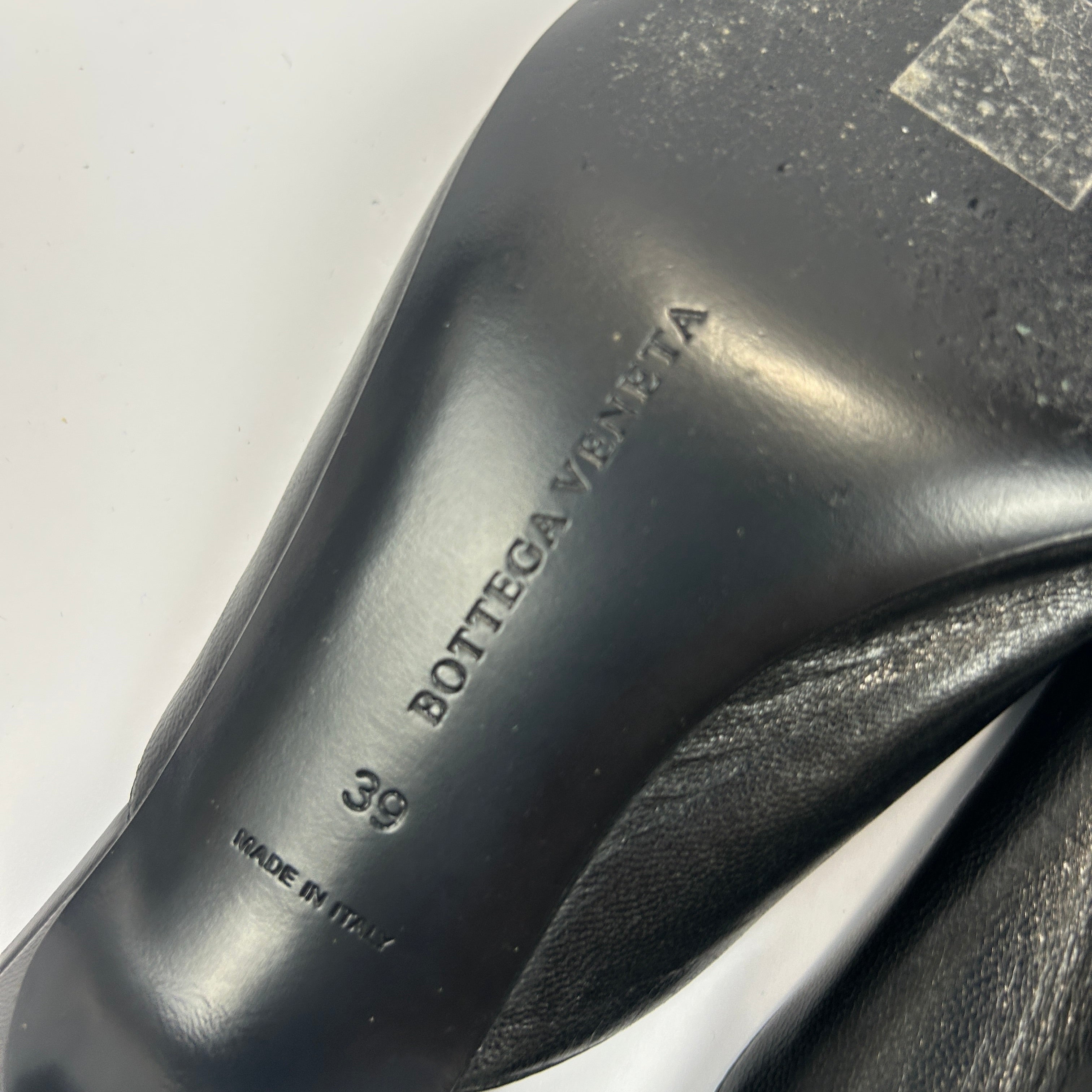 Bottega Veneta Black Kid Leather Kitten Heel Mules 39