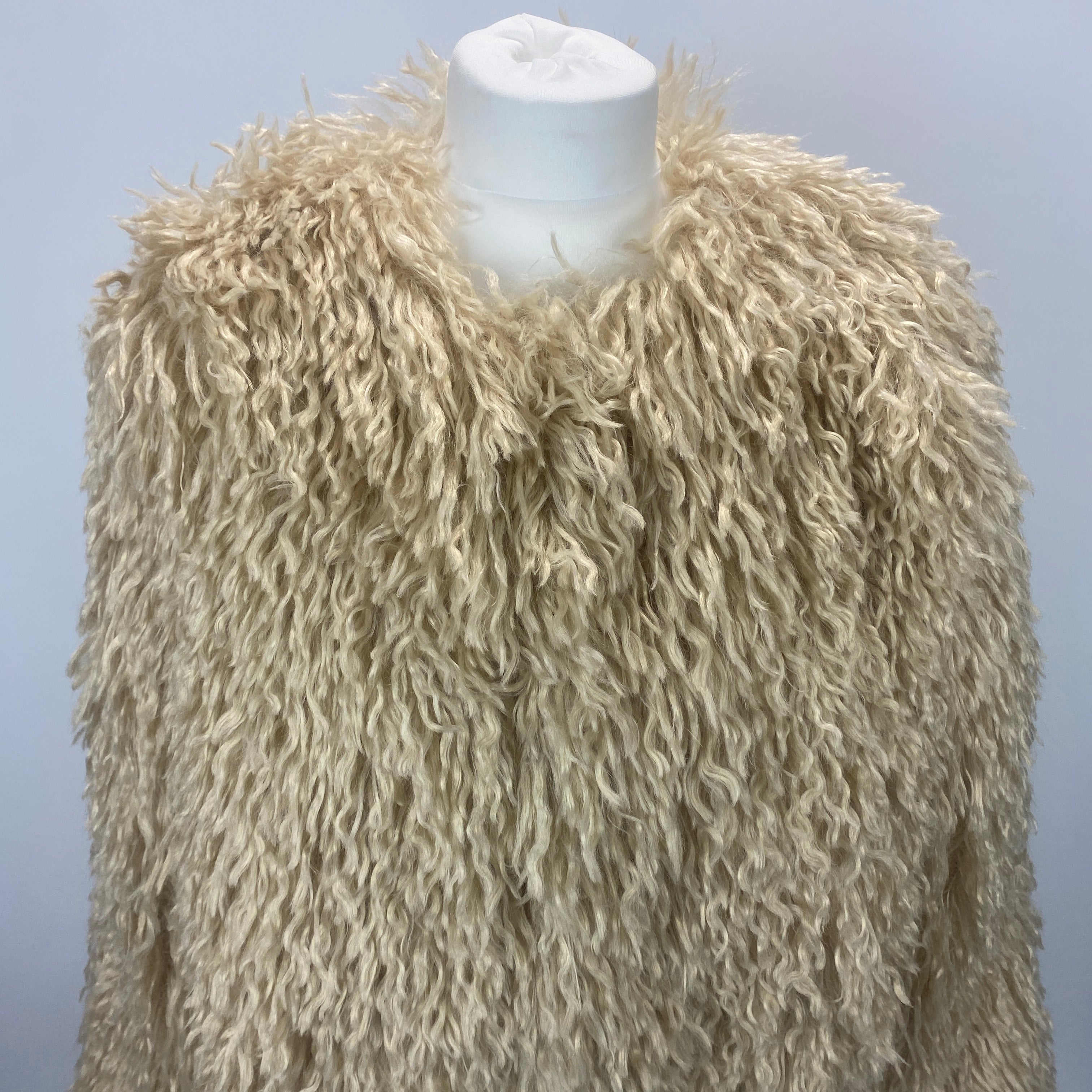 Maksu New Cream Shaggy Faux Fur Jacket L
