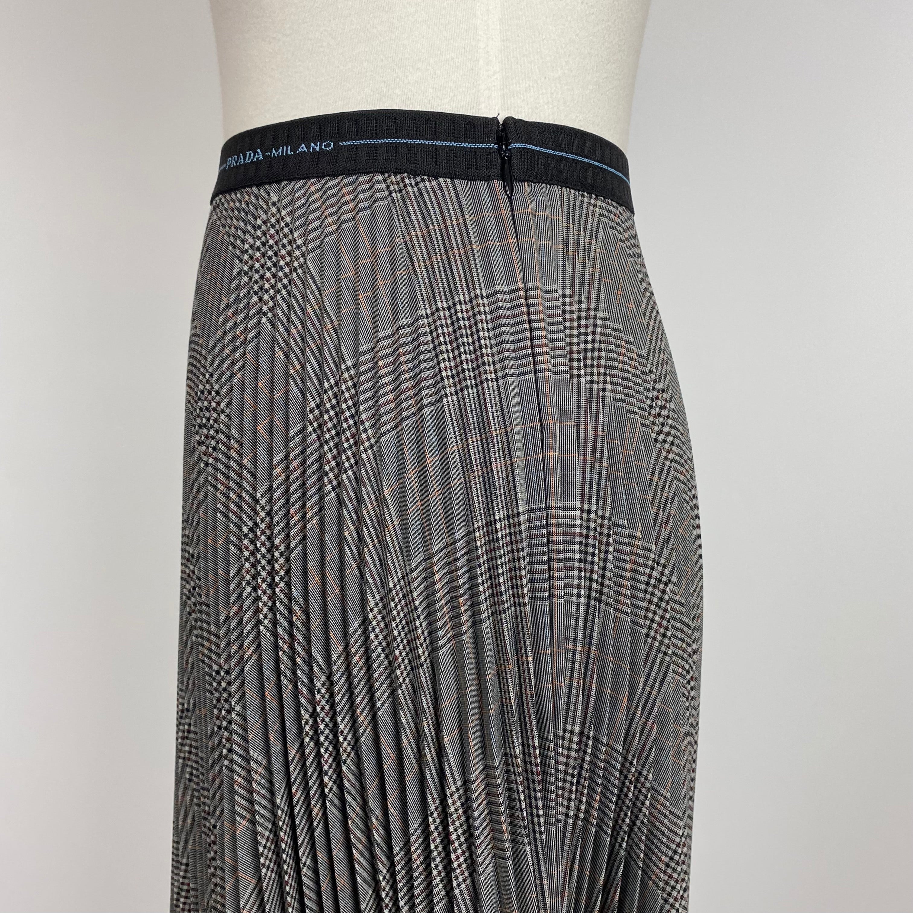 Prada £1200 Monochrome POW Check Pleat Midi Skirt XS