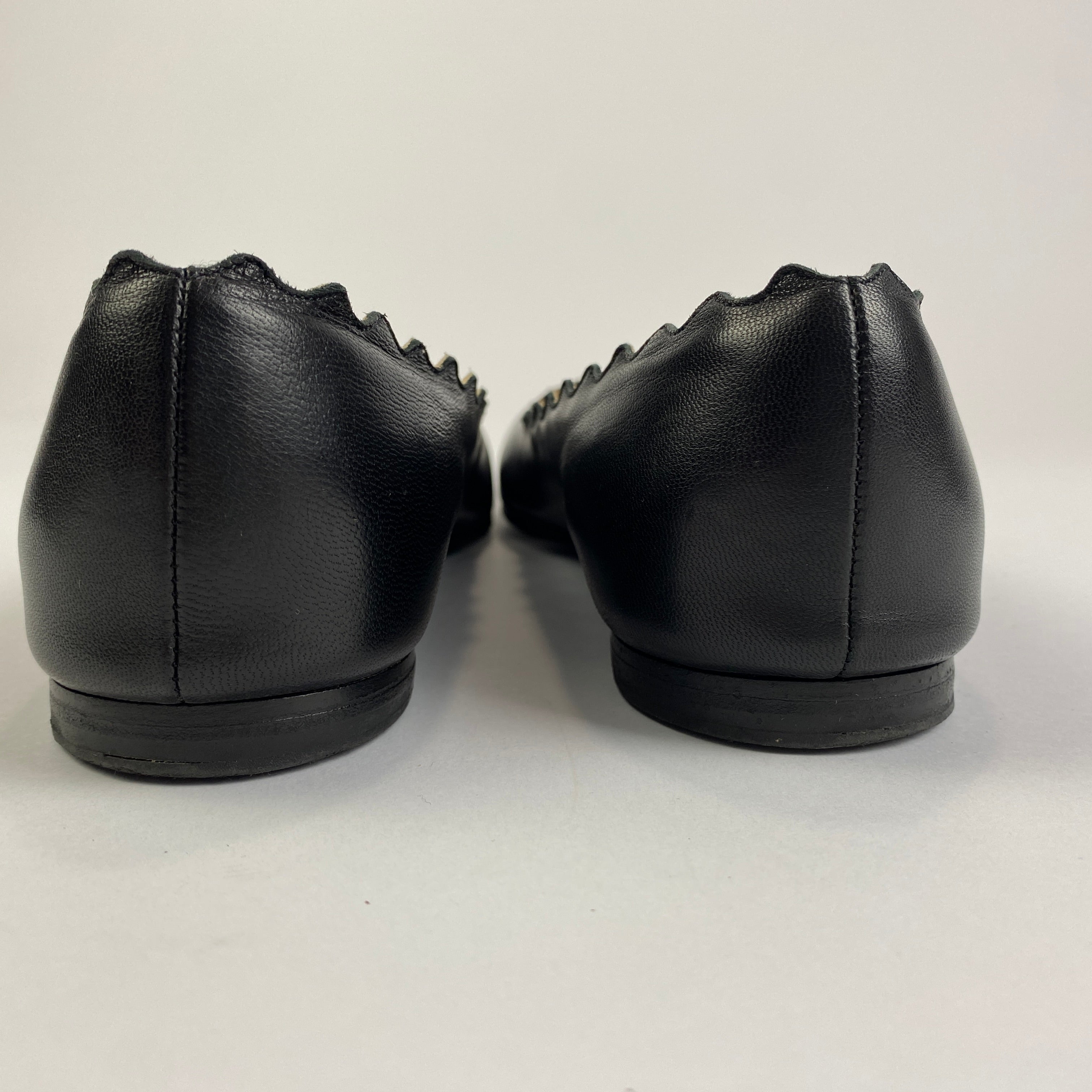 Chloe £450 Black Leather Lauren Flat Pumps 38.5