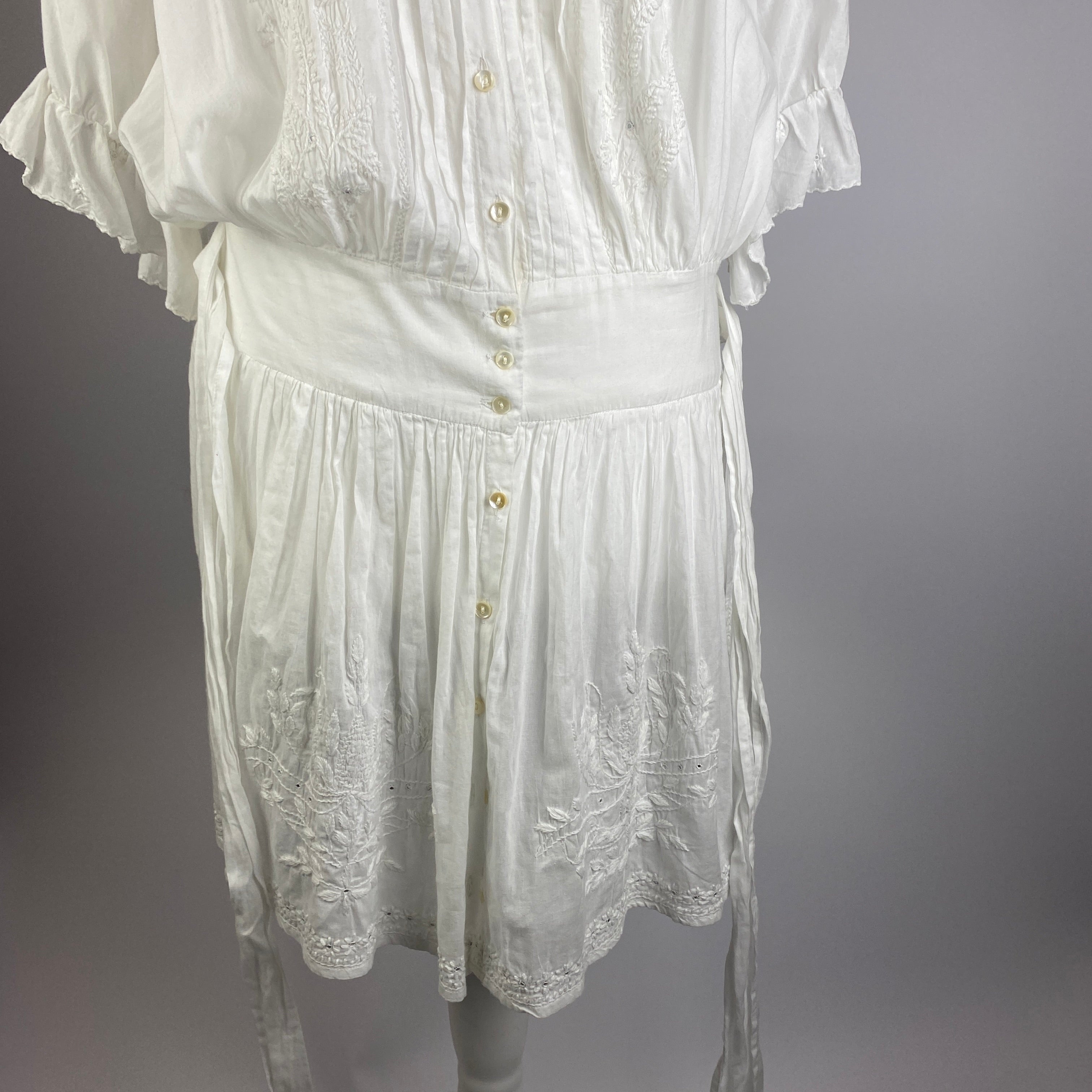 Juliet Dunn £373 White Embroidered Cotton Dress M/L