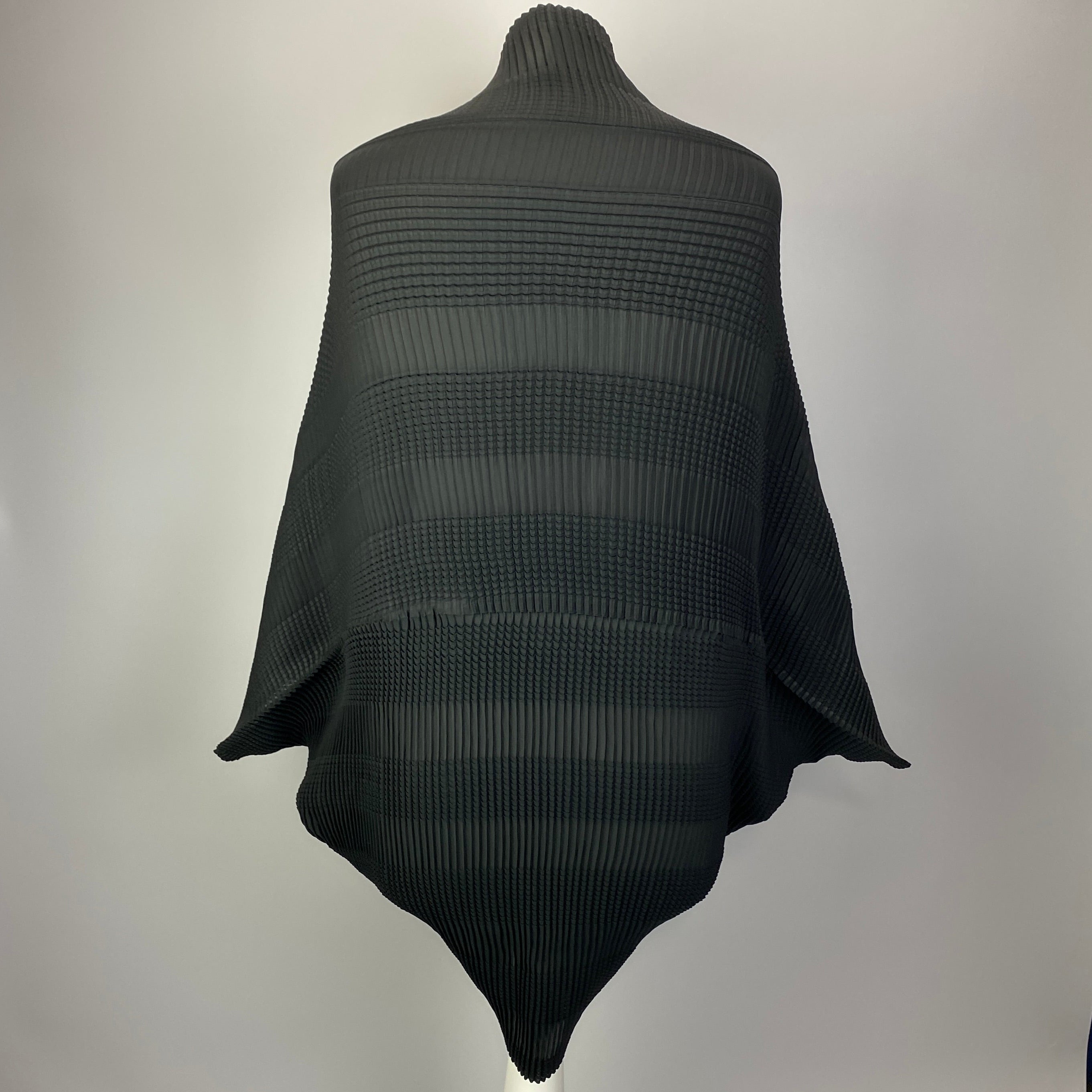 Issey Miyake £450 Black Plisse Shrug S/M