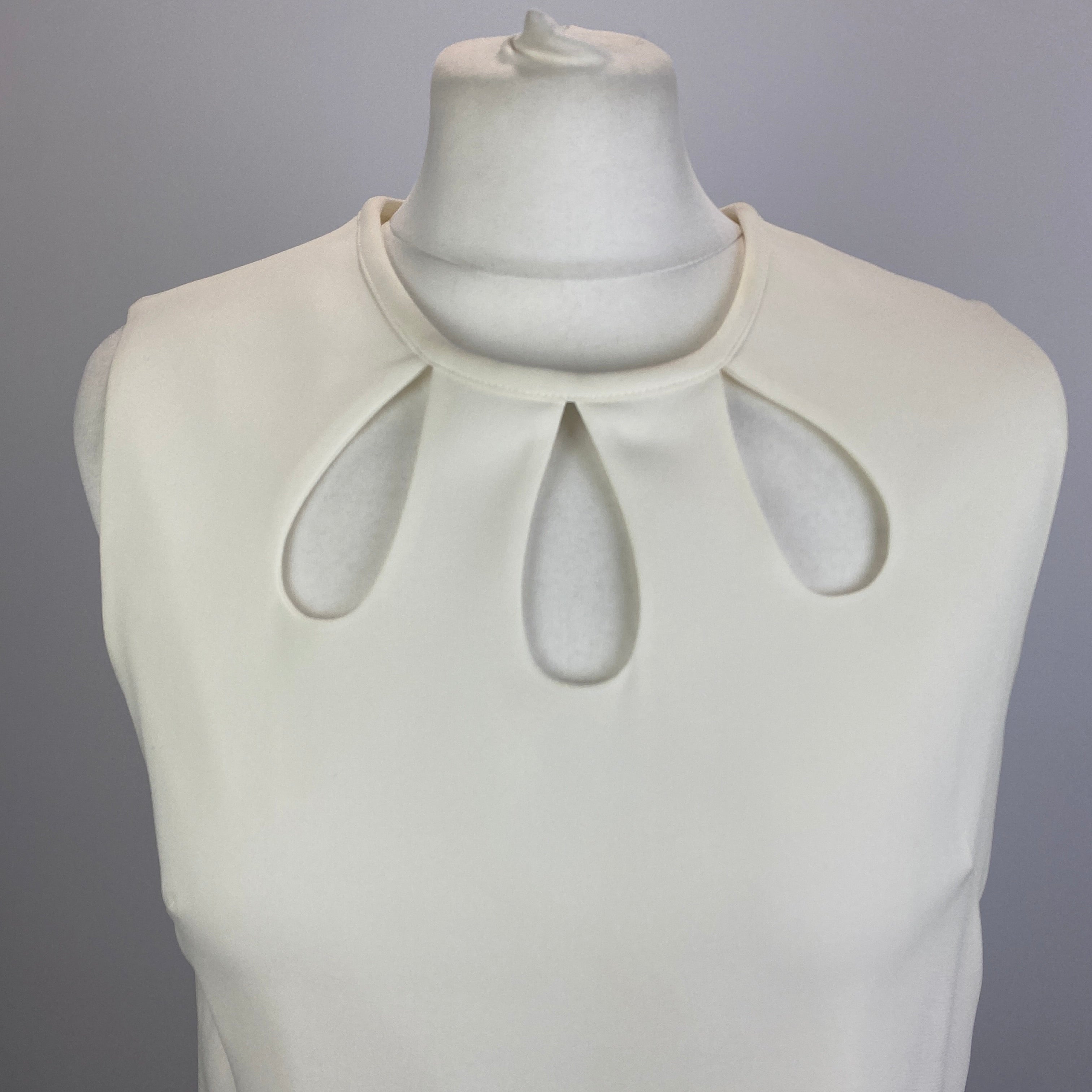 P.A.R.O.S.H. £300 Cream Crepe Cutaway Shell Top S