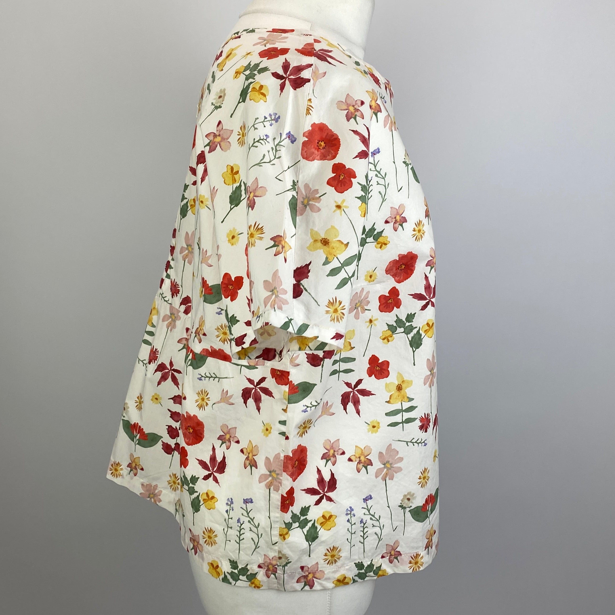 Weekend Max Mara White Garden Party Top L