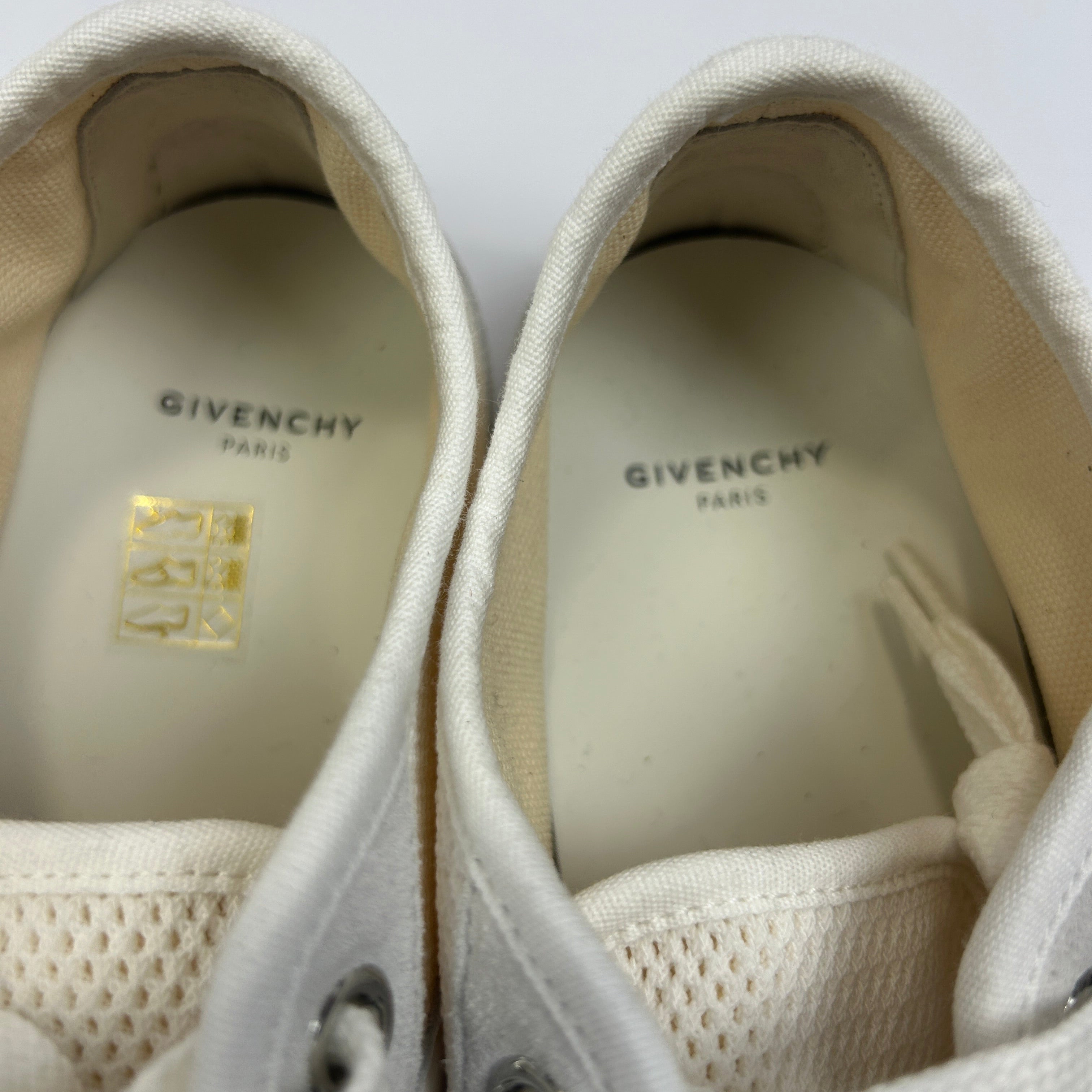 Givenchy New £490 Cream Slim Sneakers 41