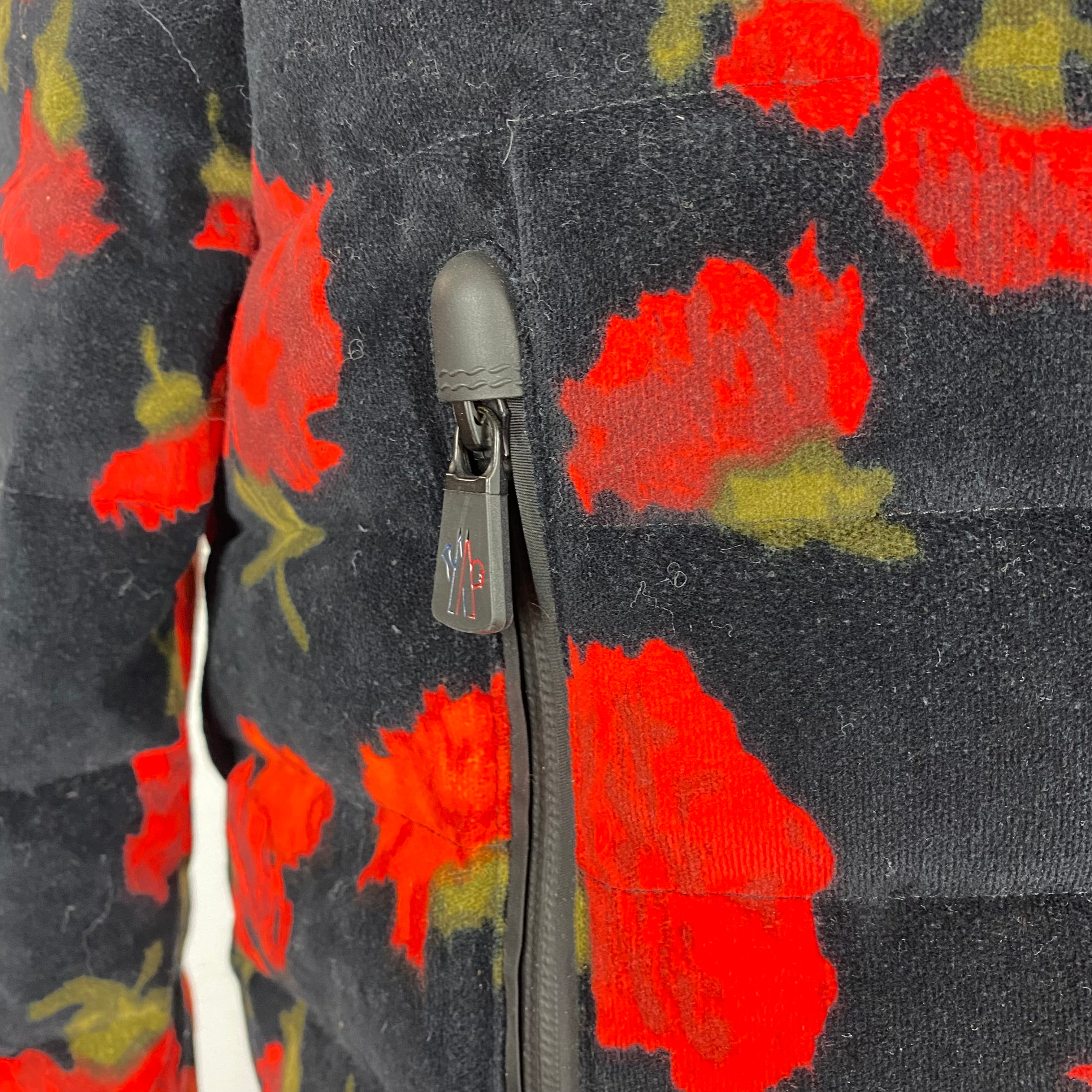 Moncler Genius £1750 Red & Black Floral Velvet Vonne Ski Jacket XXS