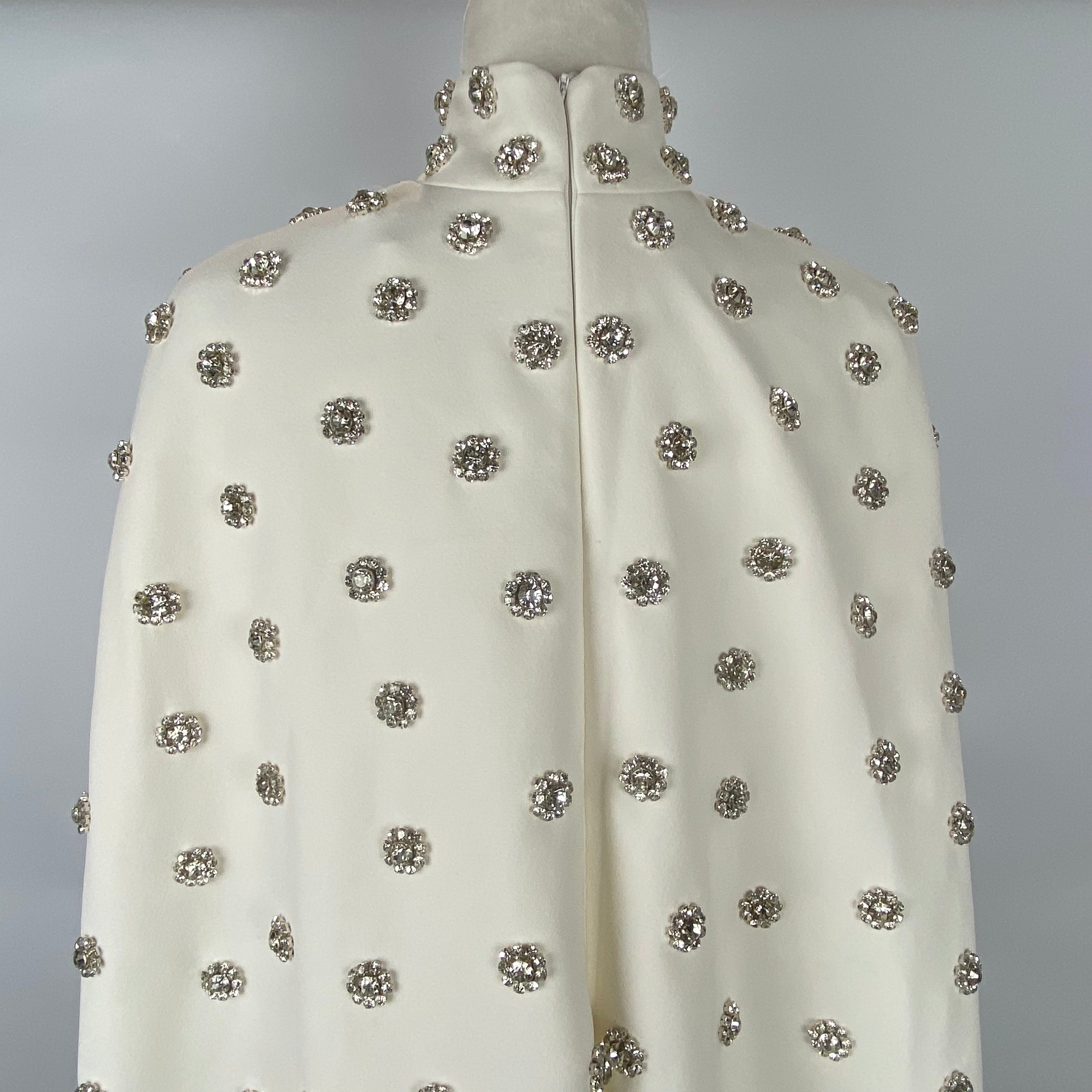 Safiyaa New £2995 Ivory Manore Crystal-Embellished Crepe Cape XS