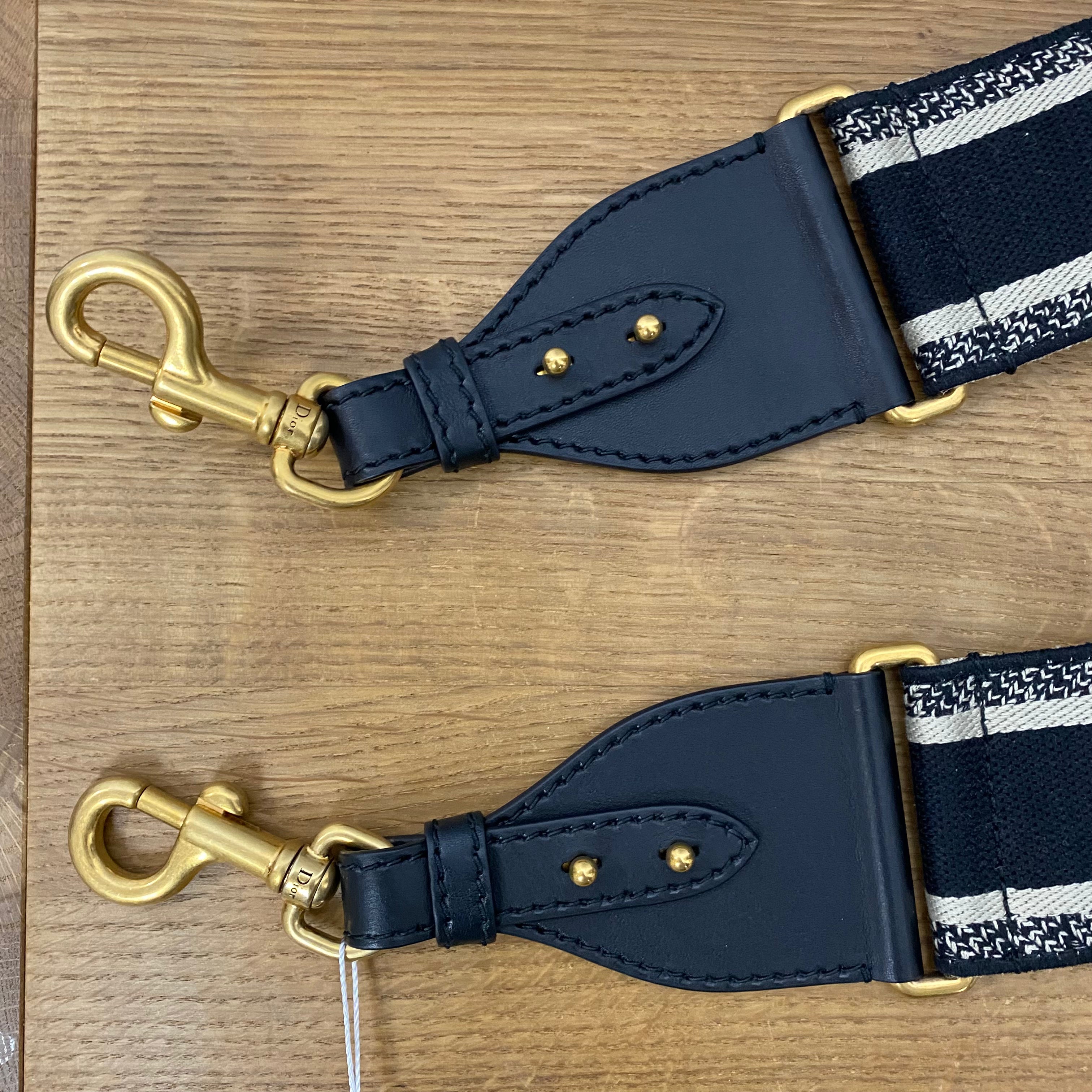 Dior £865 Black & Ecru Woven Wide Shoulderstrap