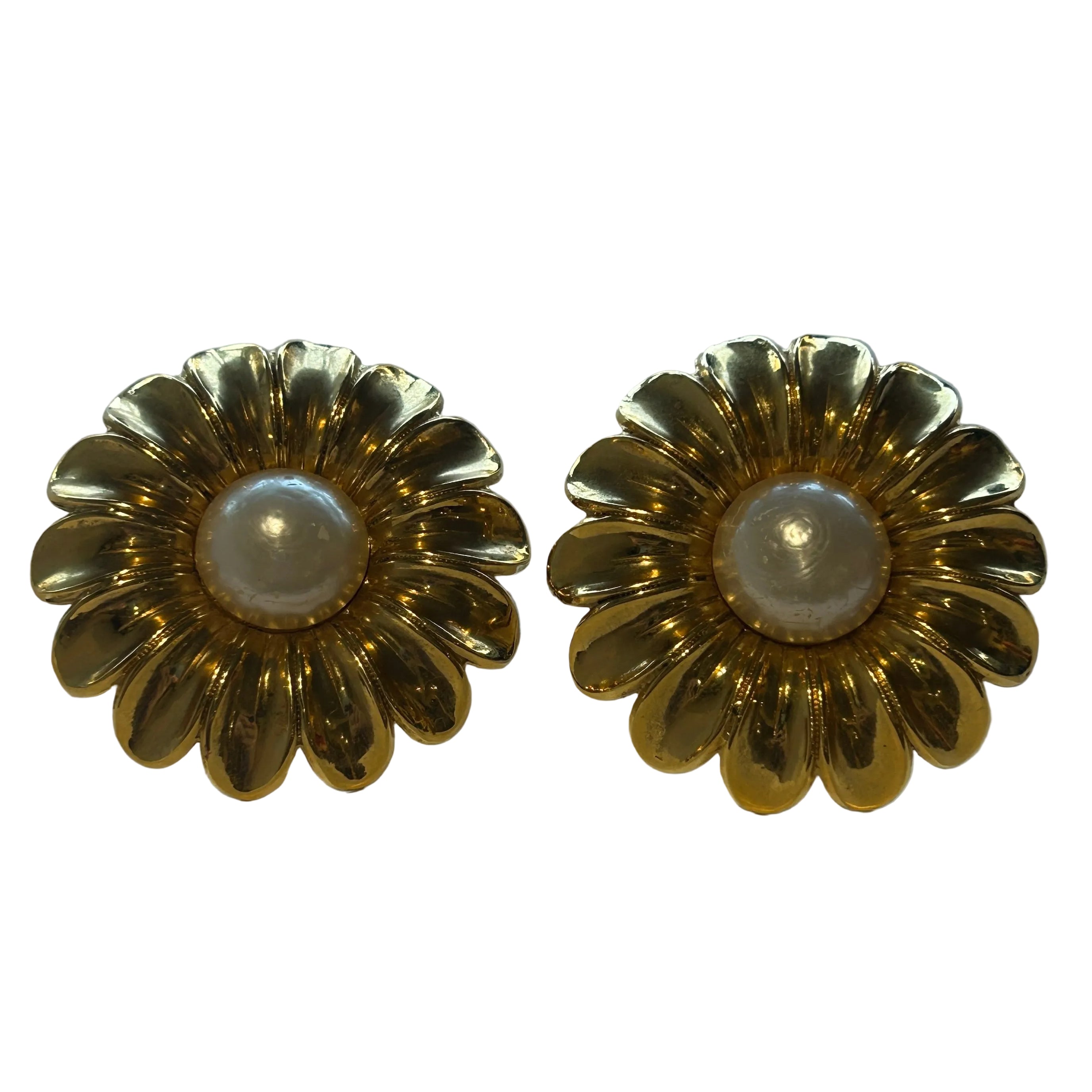 Chanel Vintage 80s (Series 23) Large Daisy Clip Earrings