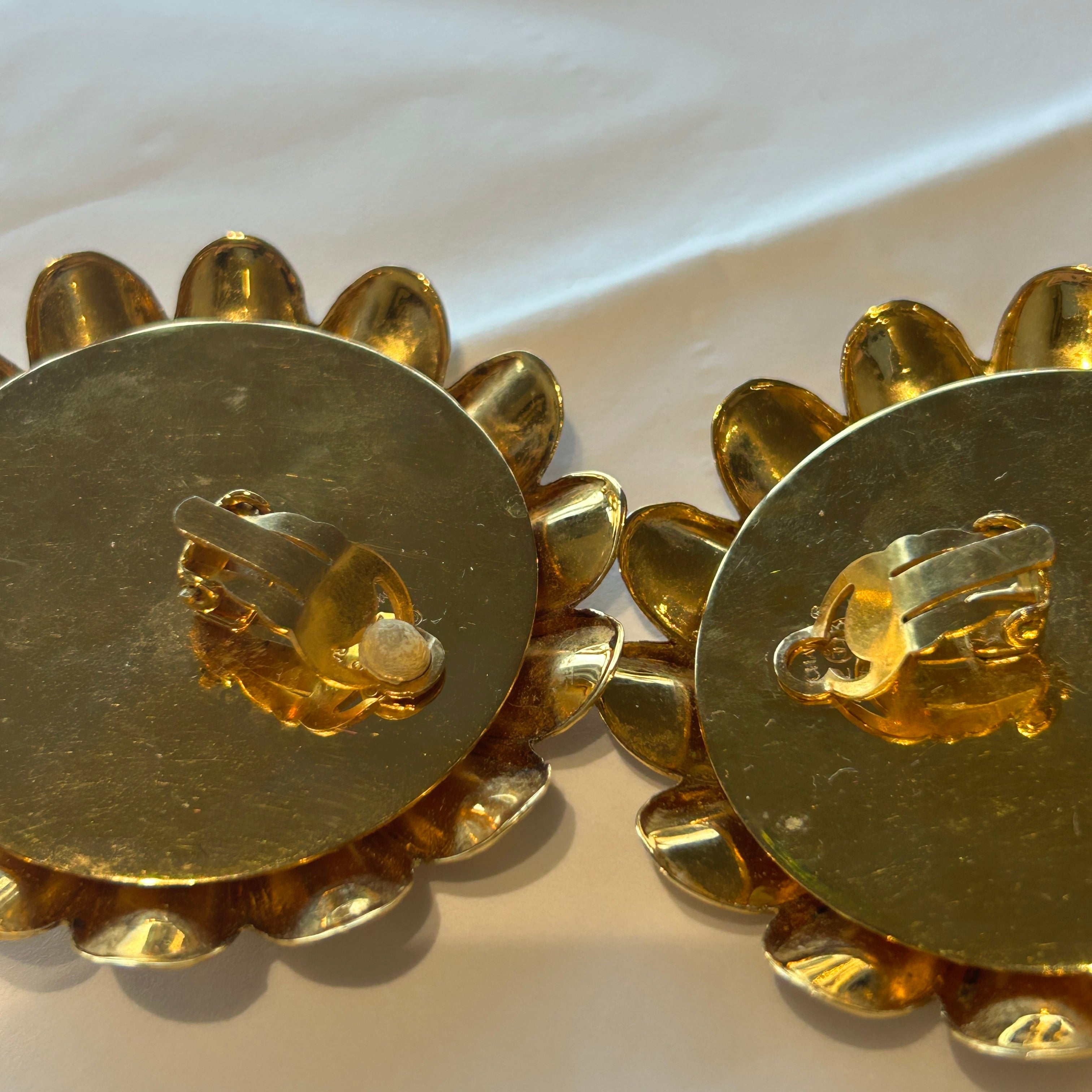 Chanel Vintage 80s (Series 23) Large Daisy Clip Earrings