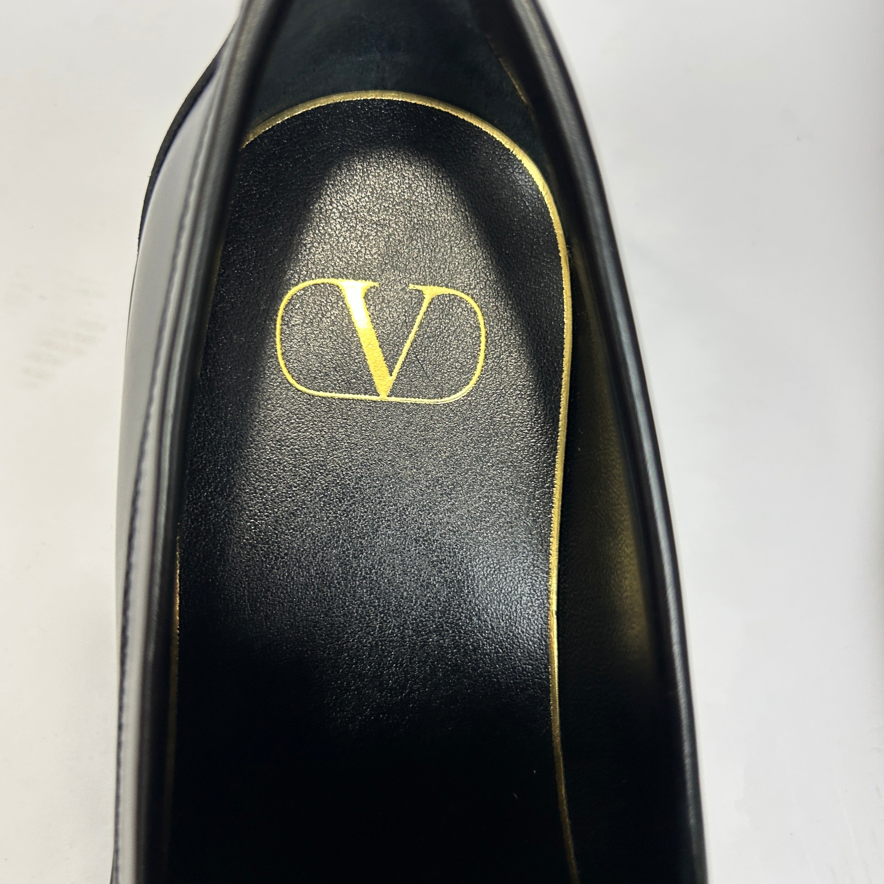 Valentino New £830 Black Leather VLogo Loafers 38.5