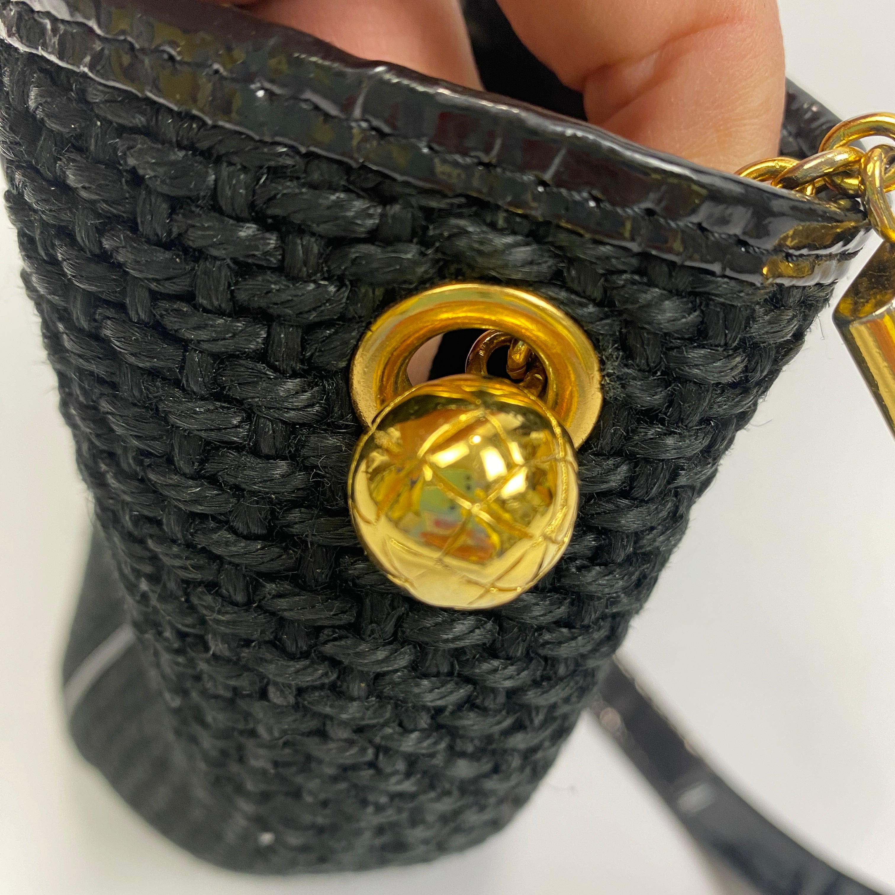Bottega Veneta Vintage Black Woven Shoulderbag
